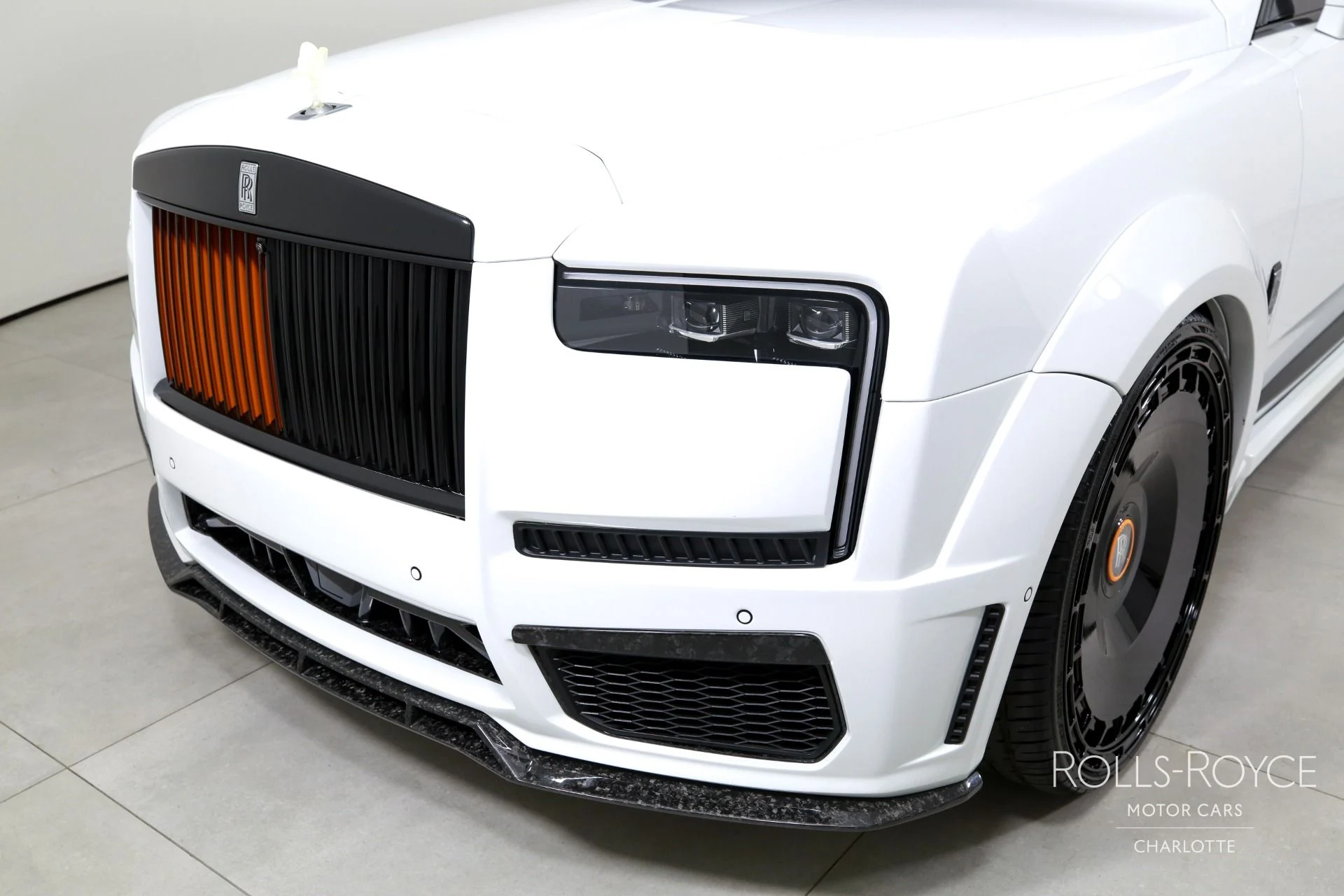 mph043_1355820263_Used_2025_Rolls_Royce_Cullinan_1786636454_82062d1f03