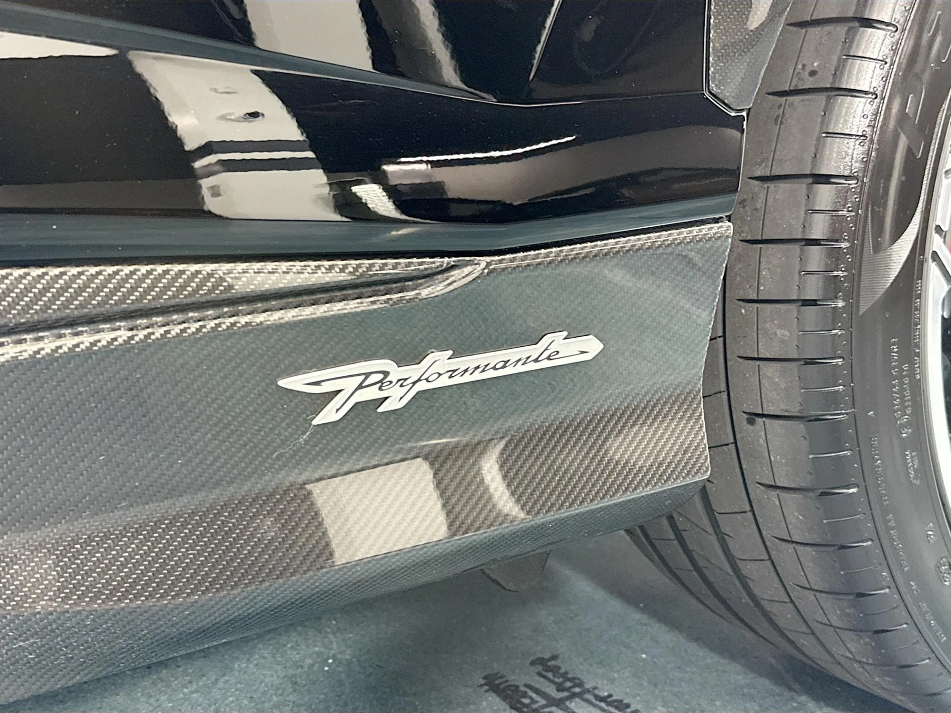mph043_1379173280_Used_2023_Lamborghini_Urus_Performante_1783708246_f9b680735d