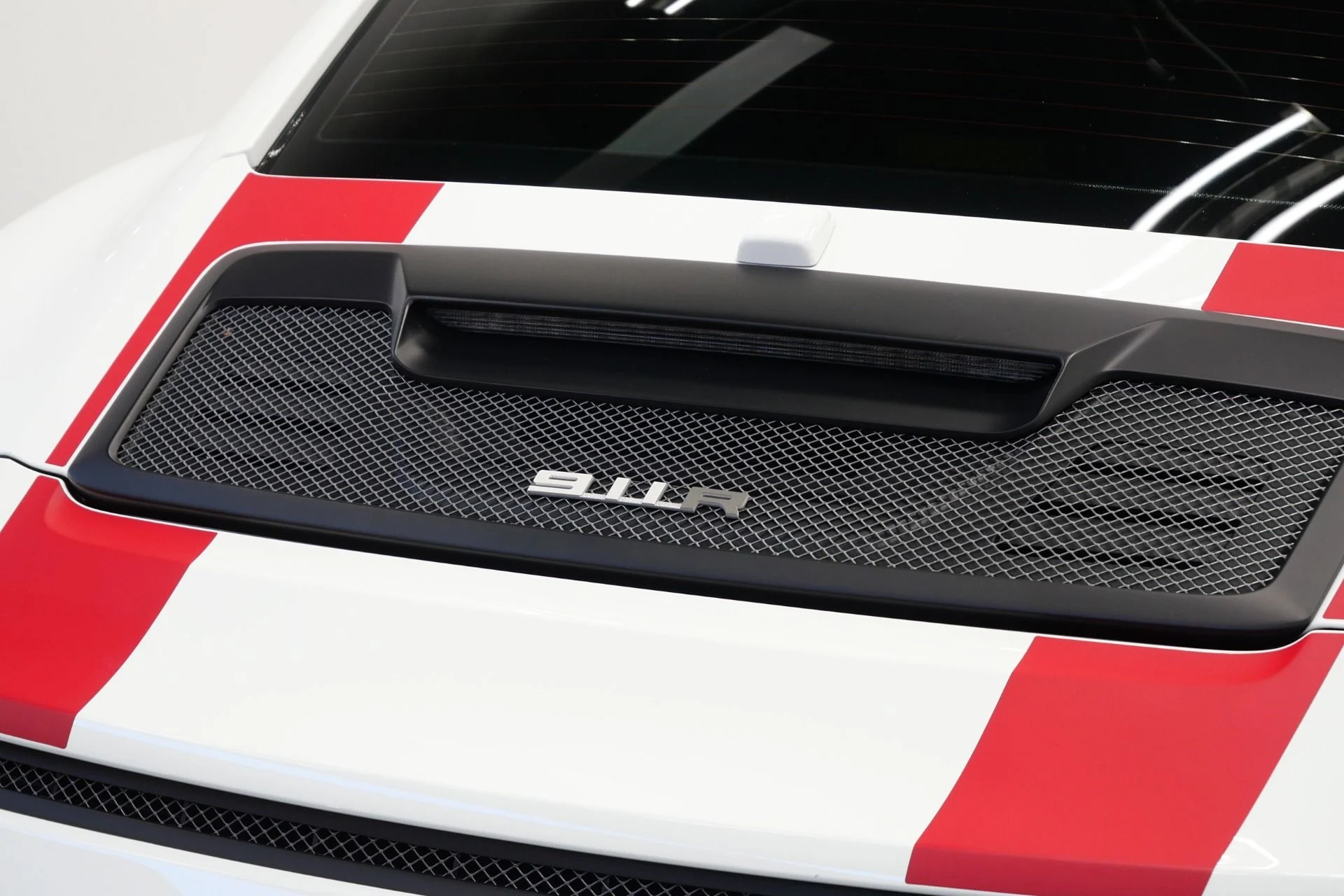 mph043_1385591926_Used_2016_Porsche_911_R_112_of_only_991_Built_6_Speed_Manual_Transmission_1772825611_28804b863b