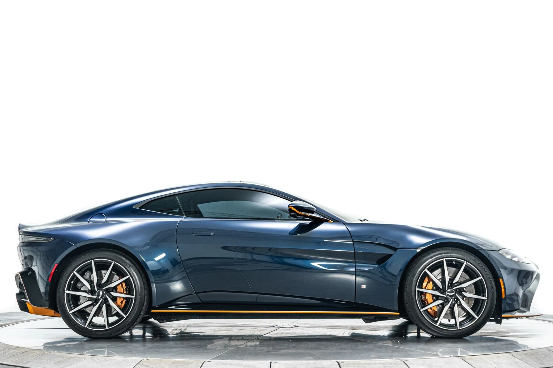 mph043_1392134741_Used_2020_Aston_Martin_Vantage_Black_Bodypack_Tech_Collection_1783017471_0ba653d1c5