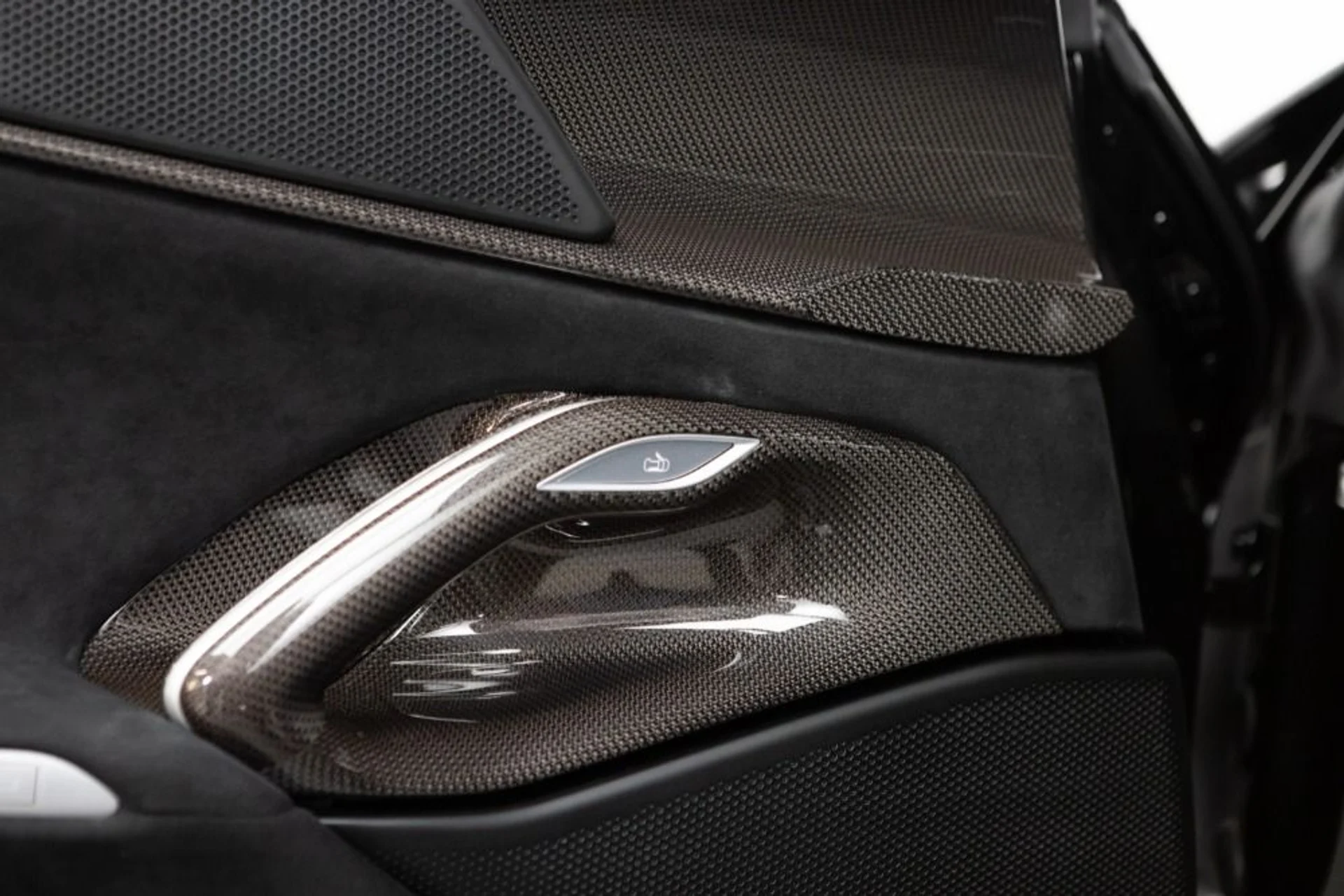 mph043_1422075375_Used_2025_Ferrari_Purosangue_41ad8a5b96