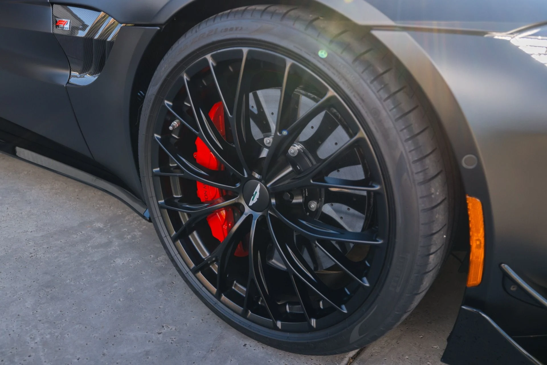 mph043_1442488289_Used_2023_Aston_Martin_Vantage_F1_Edition_1715792326_1f4ba98571