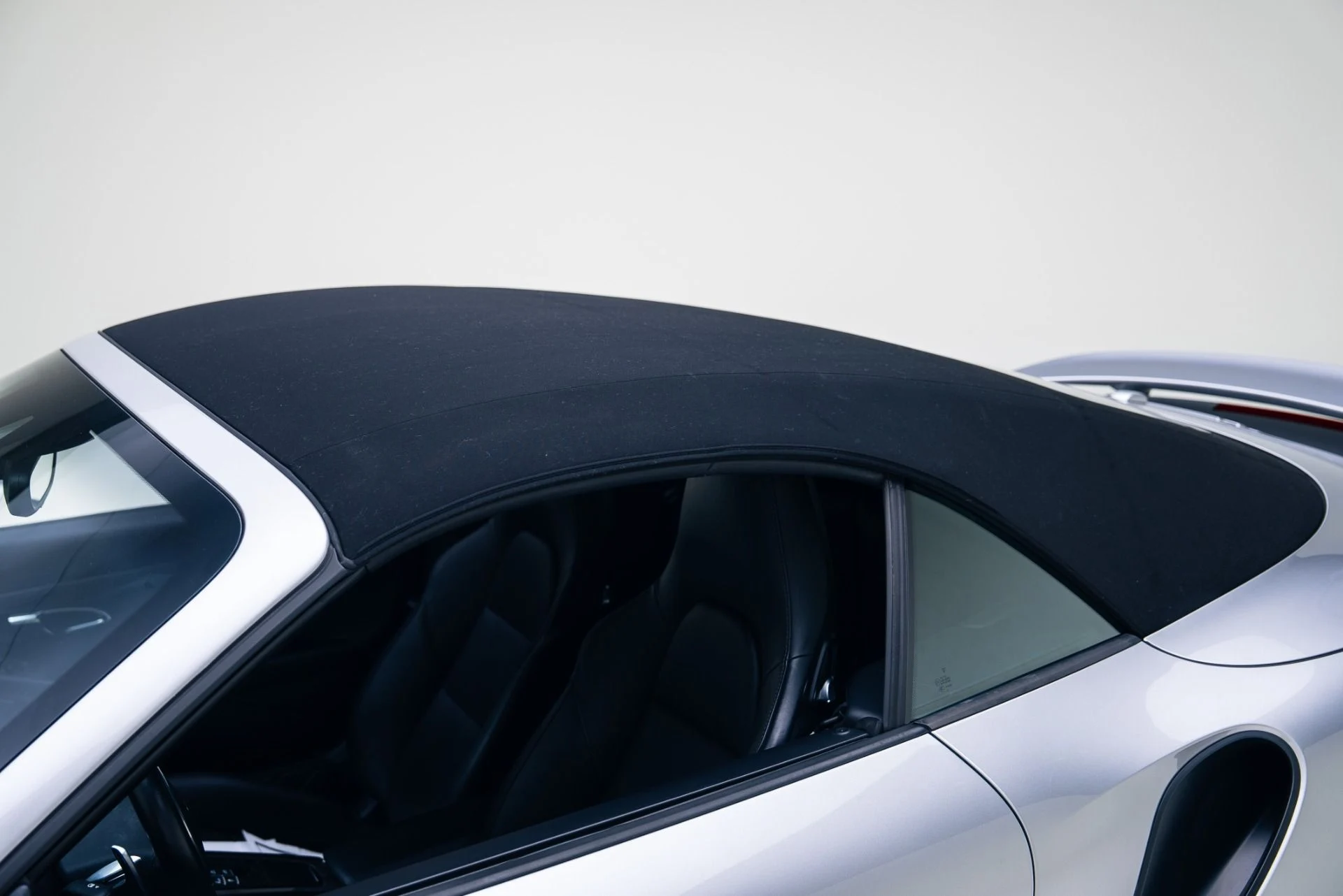 mph043_1471621520_Used_2016_Porsche_911_Turbo_S_1764978257_9ce9038878