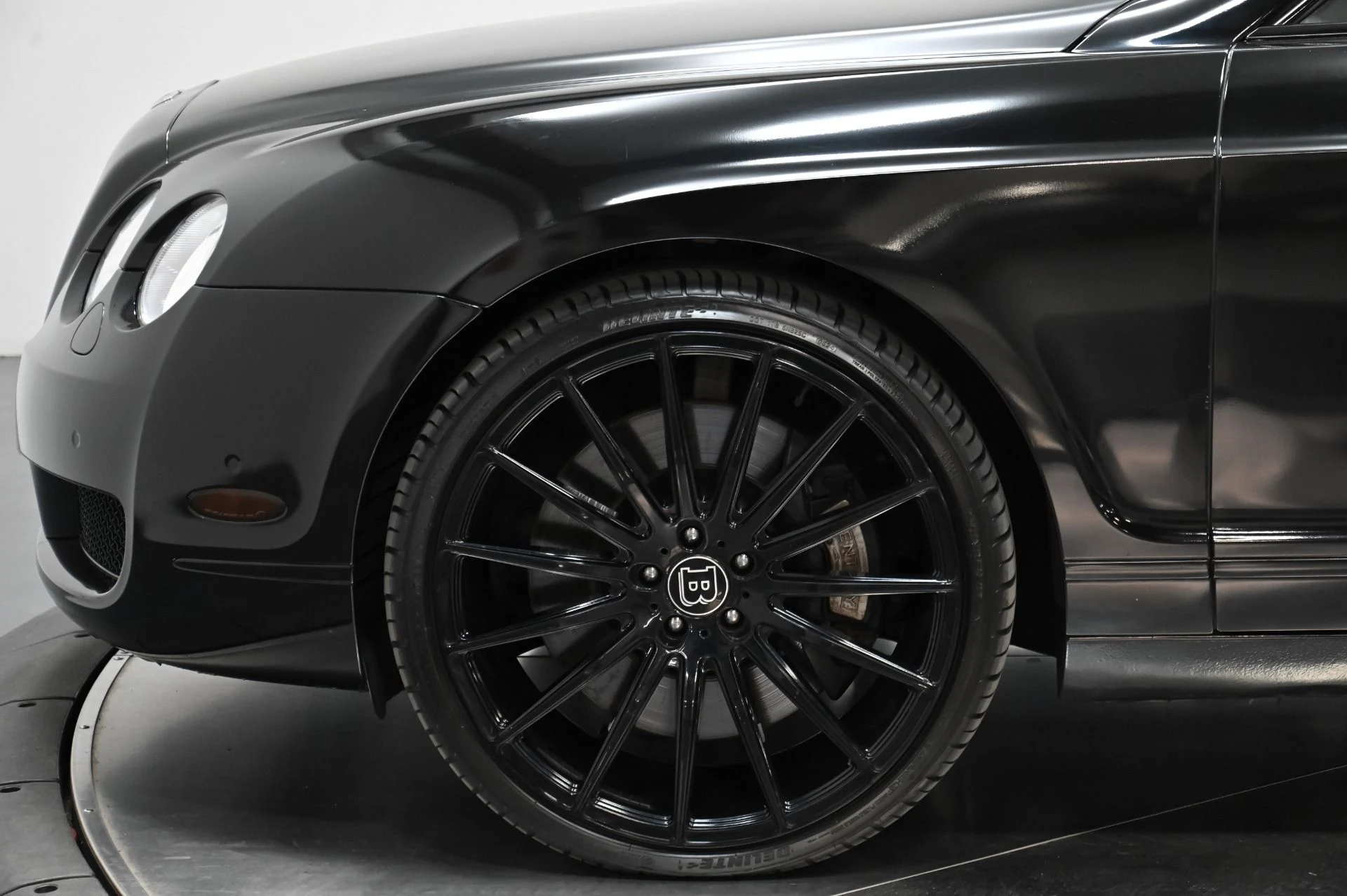 mph043_1472052335_Used_2006_Bentley_Continental_Flying_Spur_1753818843_5d3584c94d