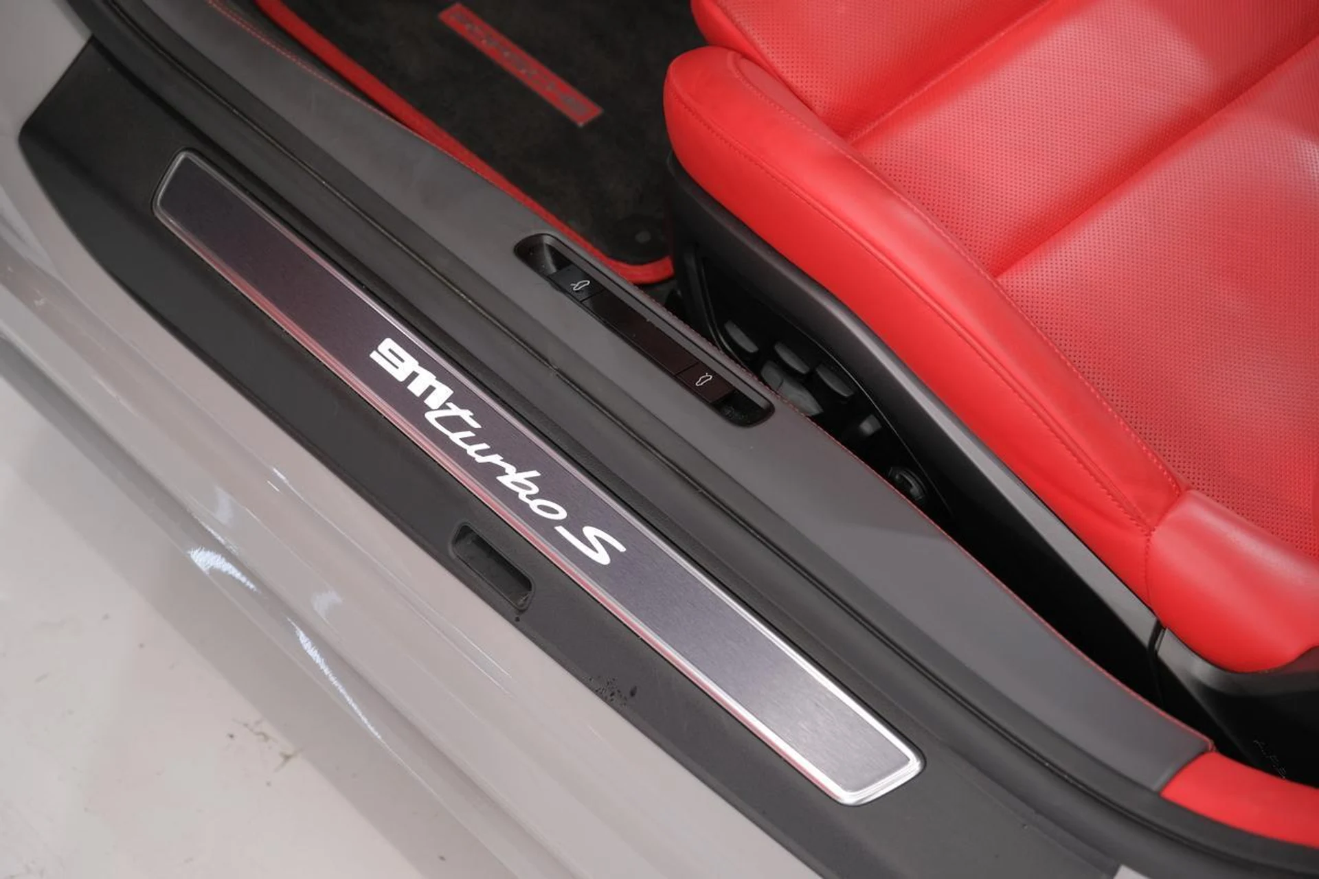 mph043_1493385306_6392cad5155453e1c53e50e3805d75b4_9ed6891dc8