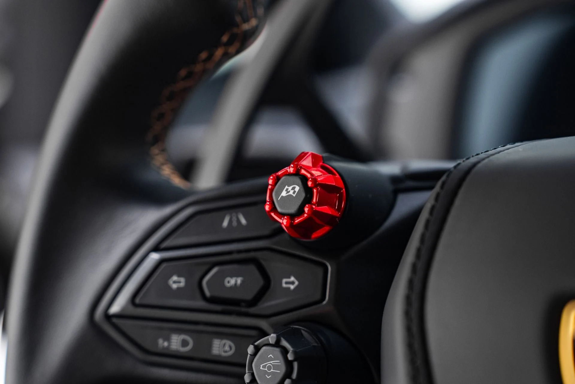 mph043_1494505985_Used_2025_Lamborghini_Revuelto_1764978544_f53e67b653