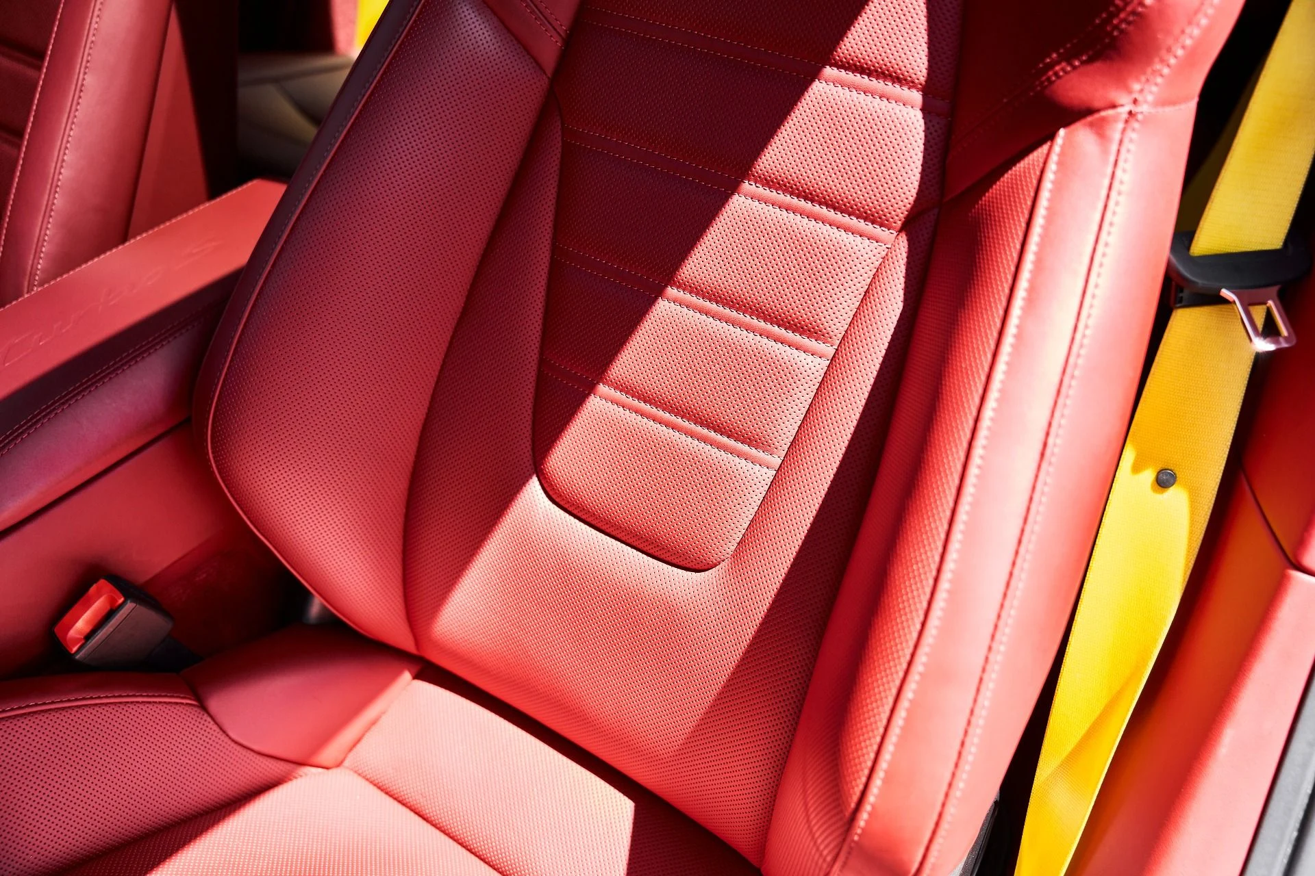 mph043_1498622745_Used_2023_Porsche_911_Turbo_S_1777011145_f3f1c30735