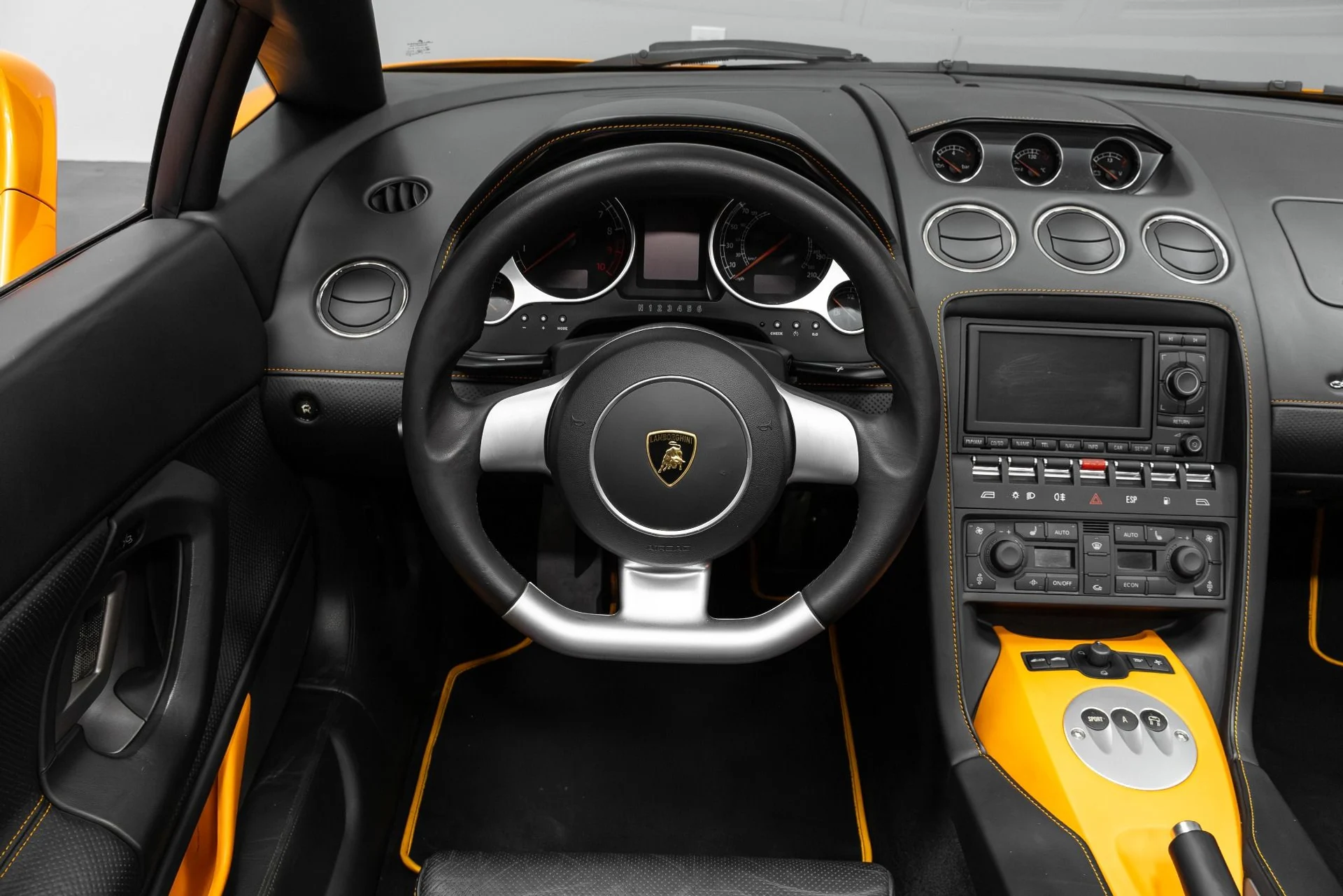 mph043_1507673445_Used_2008_Lamborghini_Gallardo_Spyder_1768425608_5a41a1b042