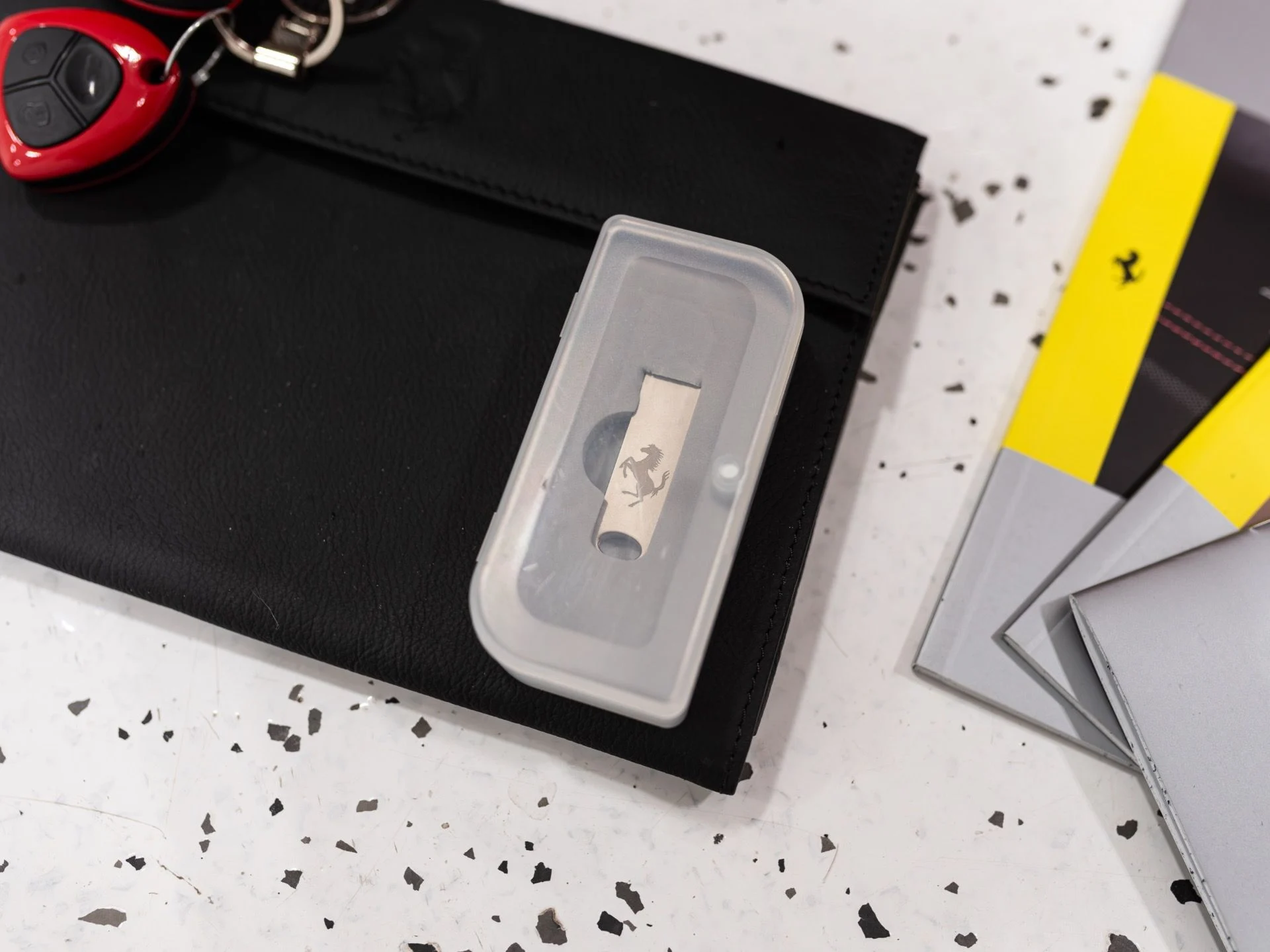 mph043_1511769860_13285_p44_l_9e419c3e84