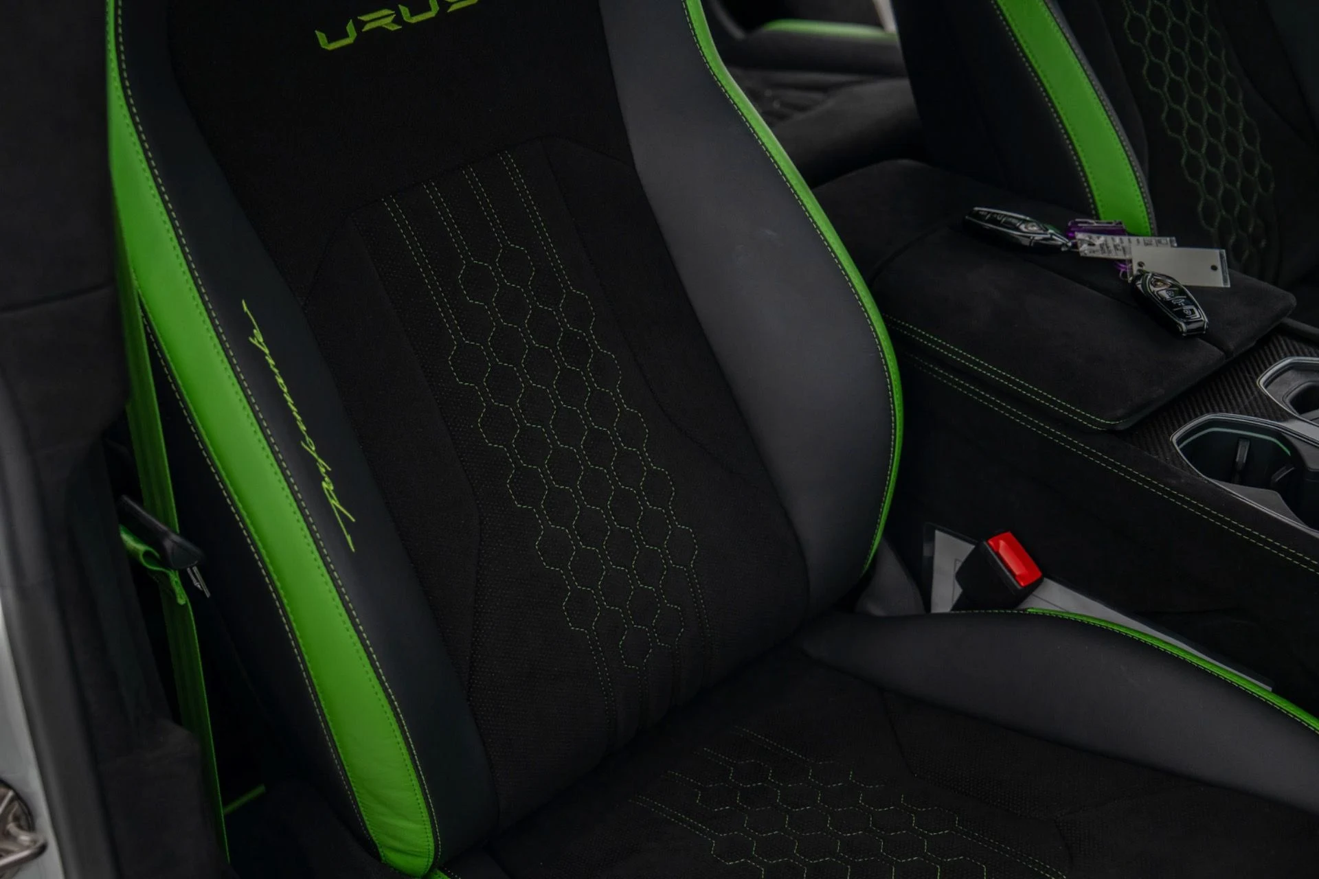 mph043_1512100788_Used_2024_Lamborghini_Urus_Performante_1775674460_6a555f8bfc