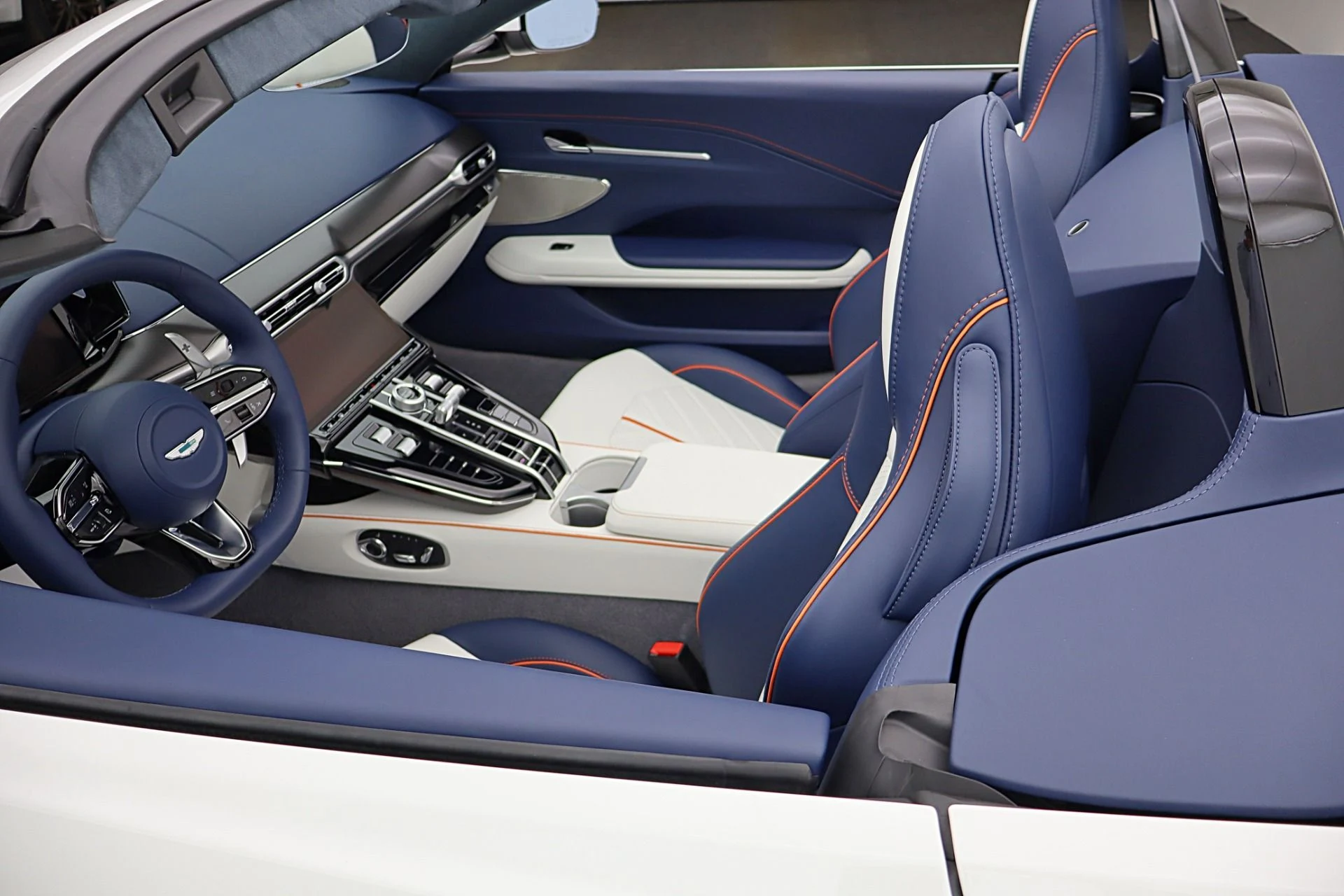 mph043_1522346021_New_2026_Aston_Martin_Vantage_S_2d75dcab5a