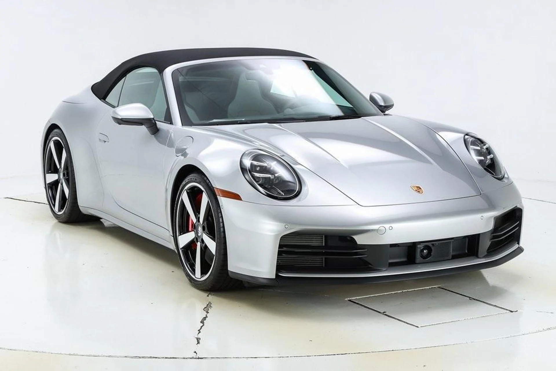 mph043_153352938_Xy_ZRX_3jjz7_V_Jq155_K_Fu_I2n3_Tmj0_4eb33d65bb