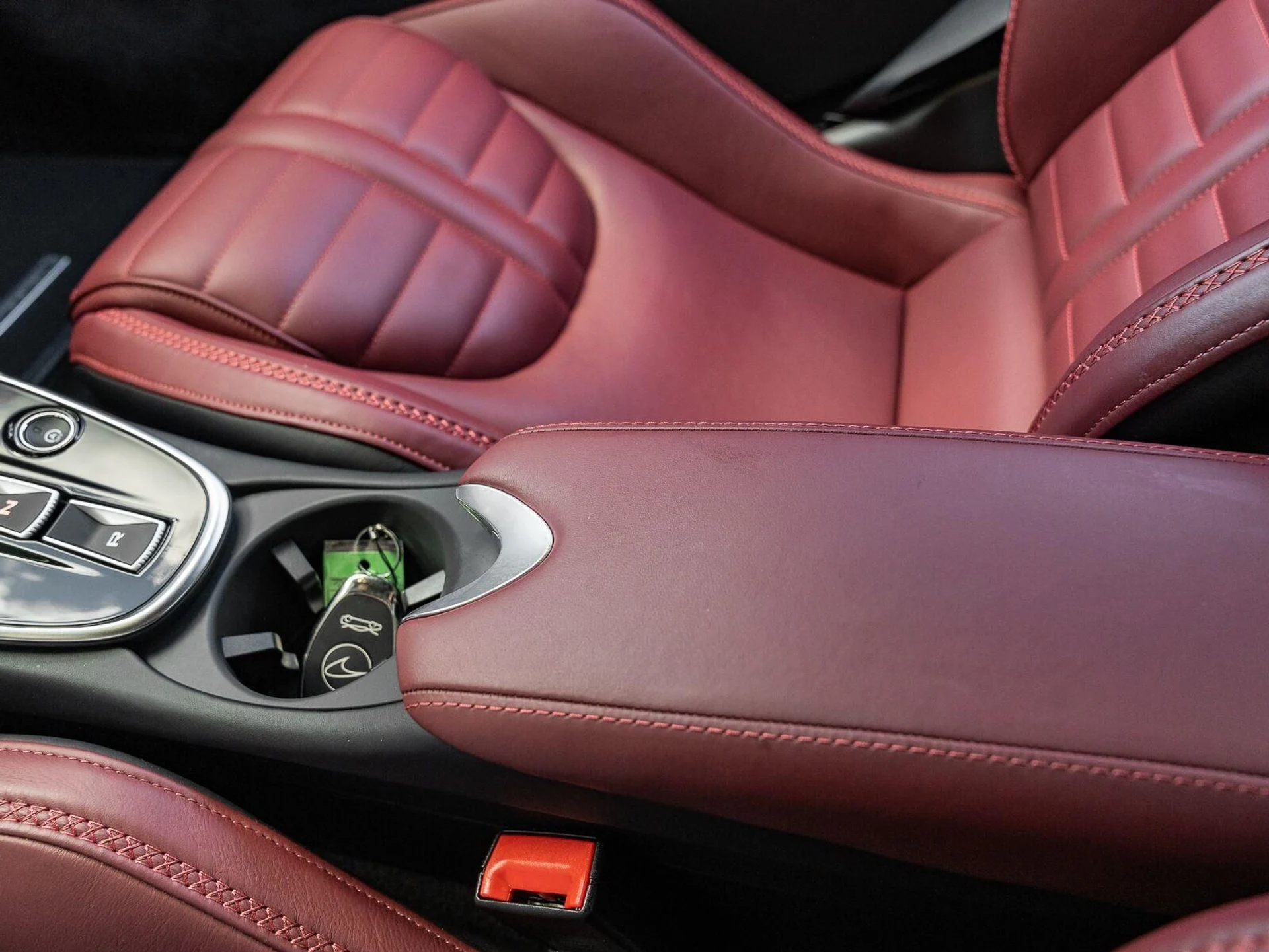 mph043_1539549769_Used_2025_Mc_Laren_GTS_Performance_1784923340_487eeedf80