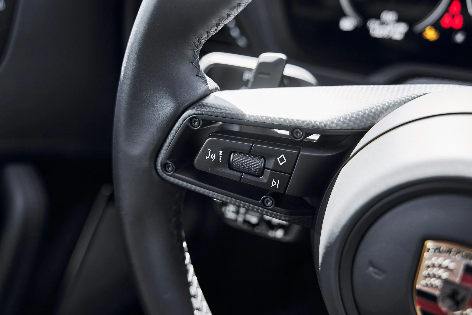 mph043_1556547524_Used_2026_Porsche_911_Carrera_4_GTS_1776878393_06127158ac