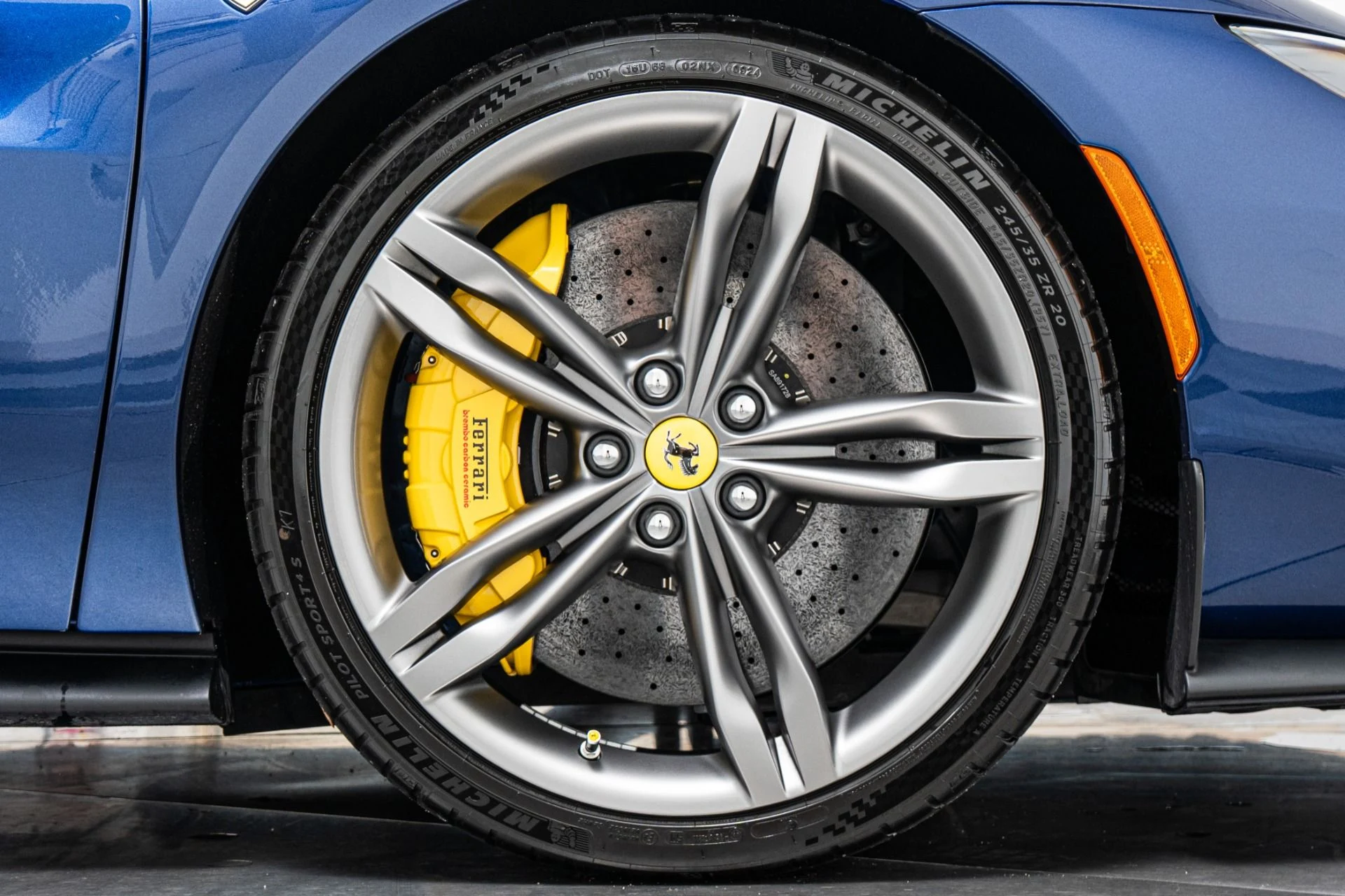 mph043_1566167768_Used_2024_Ferrari_296_GTB_968_Miles_Carbon_Fiber_Driving_Zone_Passenger_Display_1787677182_b36142eb60