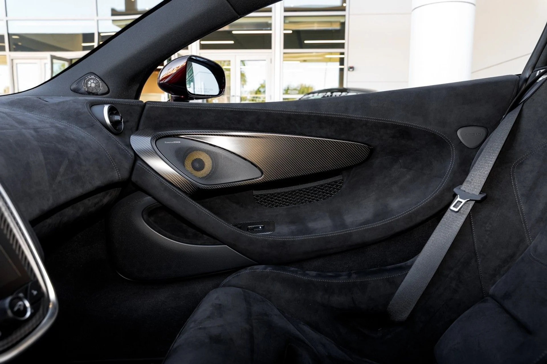 mph043_1597057907_615_p44_l_8e0b3bfe23