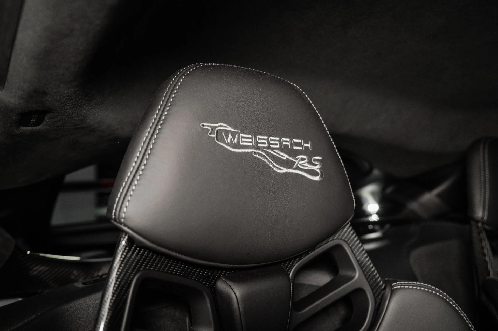 mph043_1616634512_Used_2024_Porsche_718_Cayman_GT_4_RS_1762886249_6b2ffa2aba