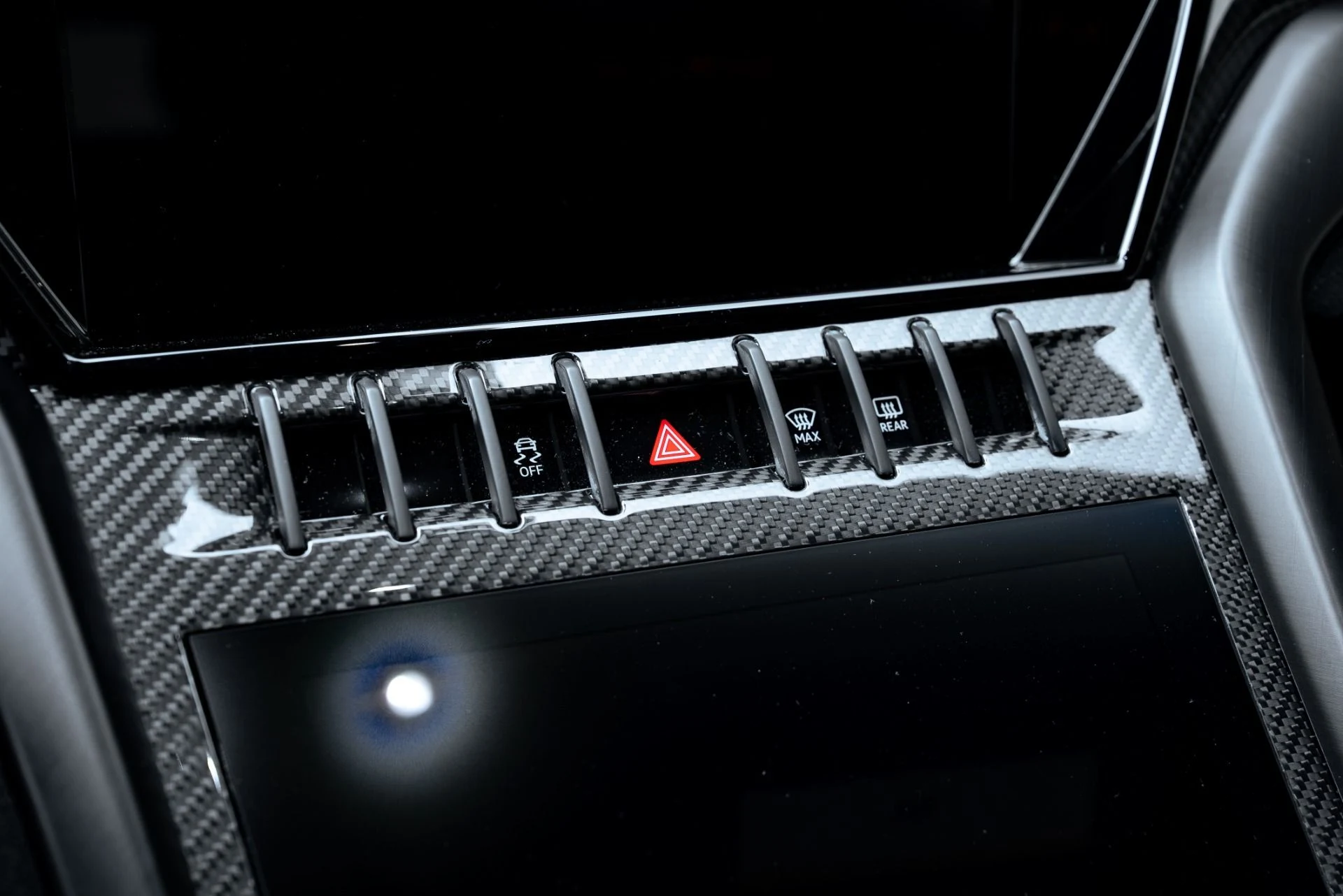 mph043_16324399_Used_2023_Lamborghini_Urus_Performante_1776977972_8e7df135fc