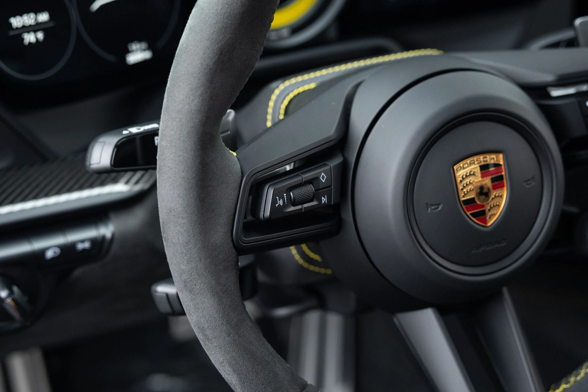 mph043_1661506730_Used_2024_Porsche_911_GT_3_1776966322_da7e135df7