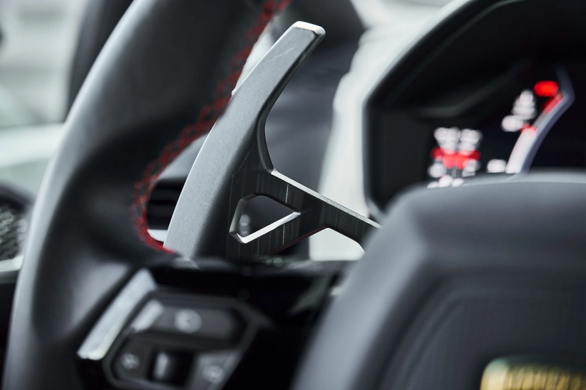 mph043_1668717161_Used_2024_Lamborghini_Huracan_EVO_Base_1778372675_08fe6ed7b0