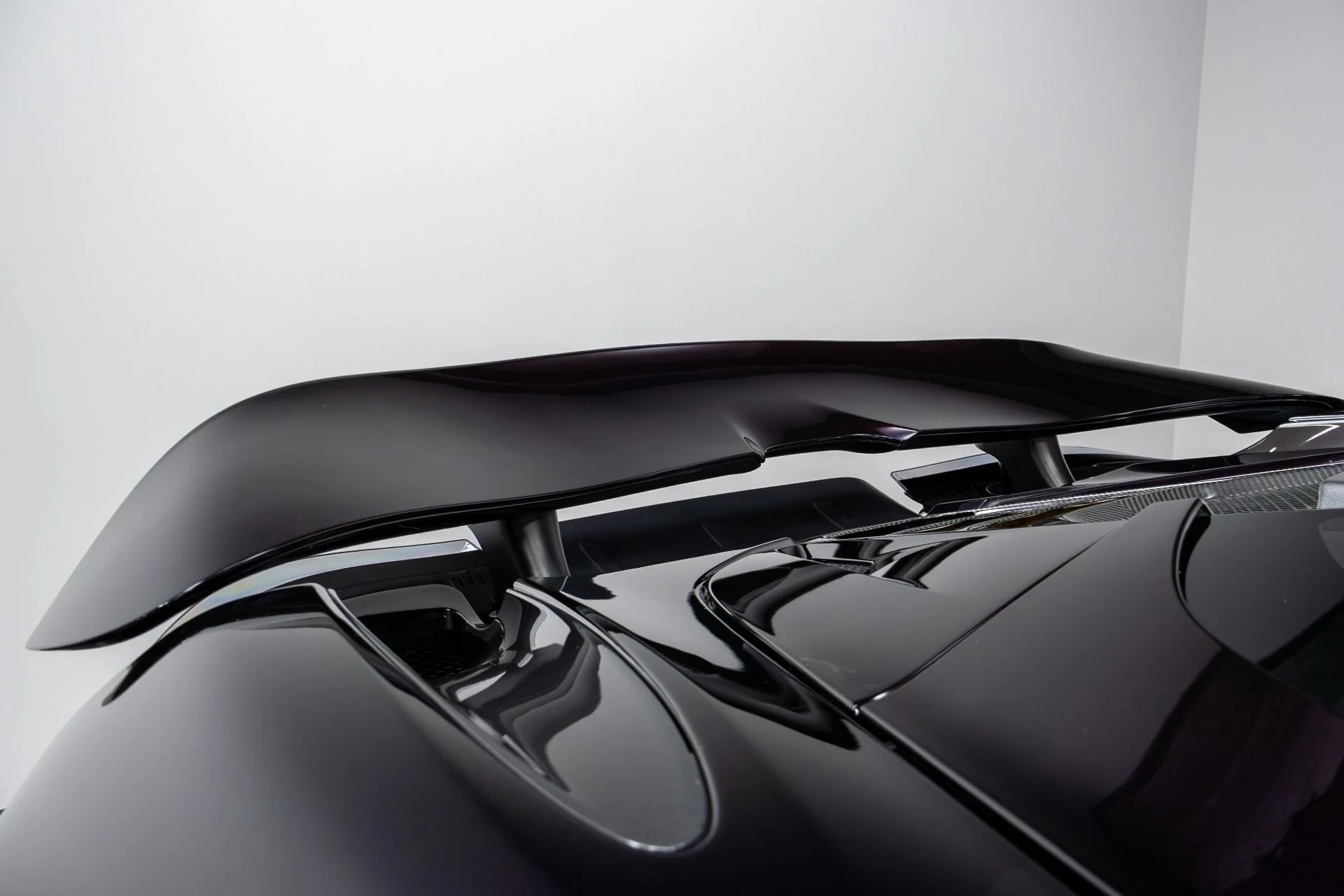 mph043_1672529661_Used_2019_Mc_Laren_720_S_Luxury_1770250296_9b3e646294