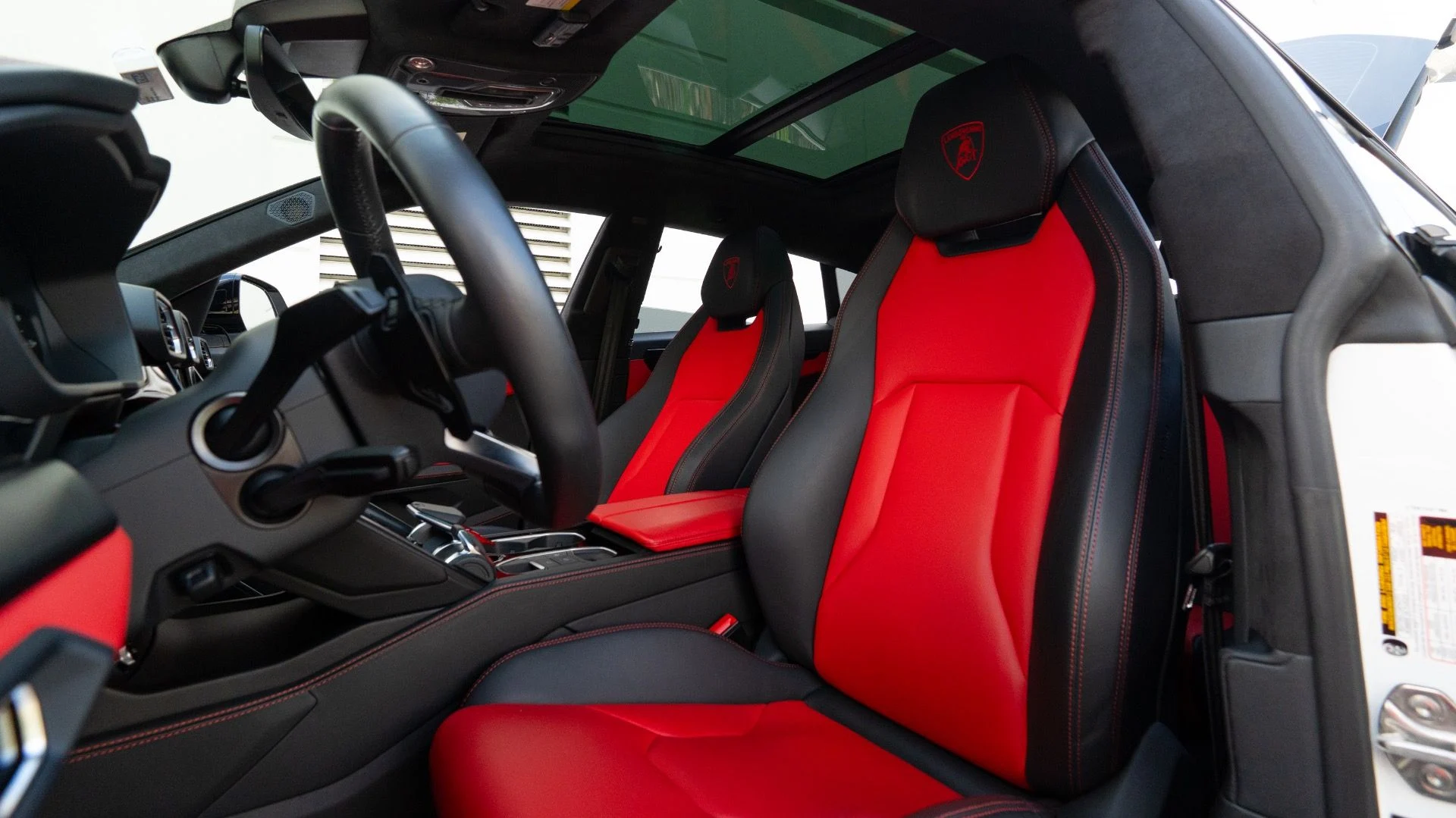 mph043_1676574224_Used_2021_Lamborghini_Urus_1754681964_c195b94363