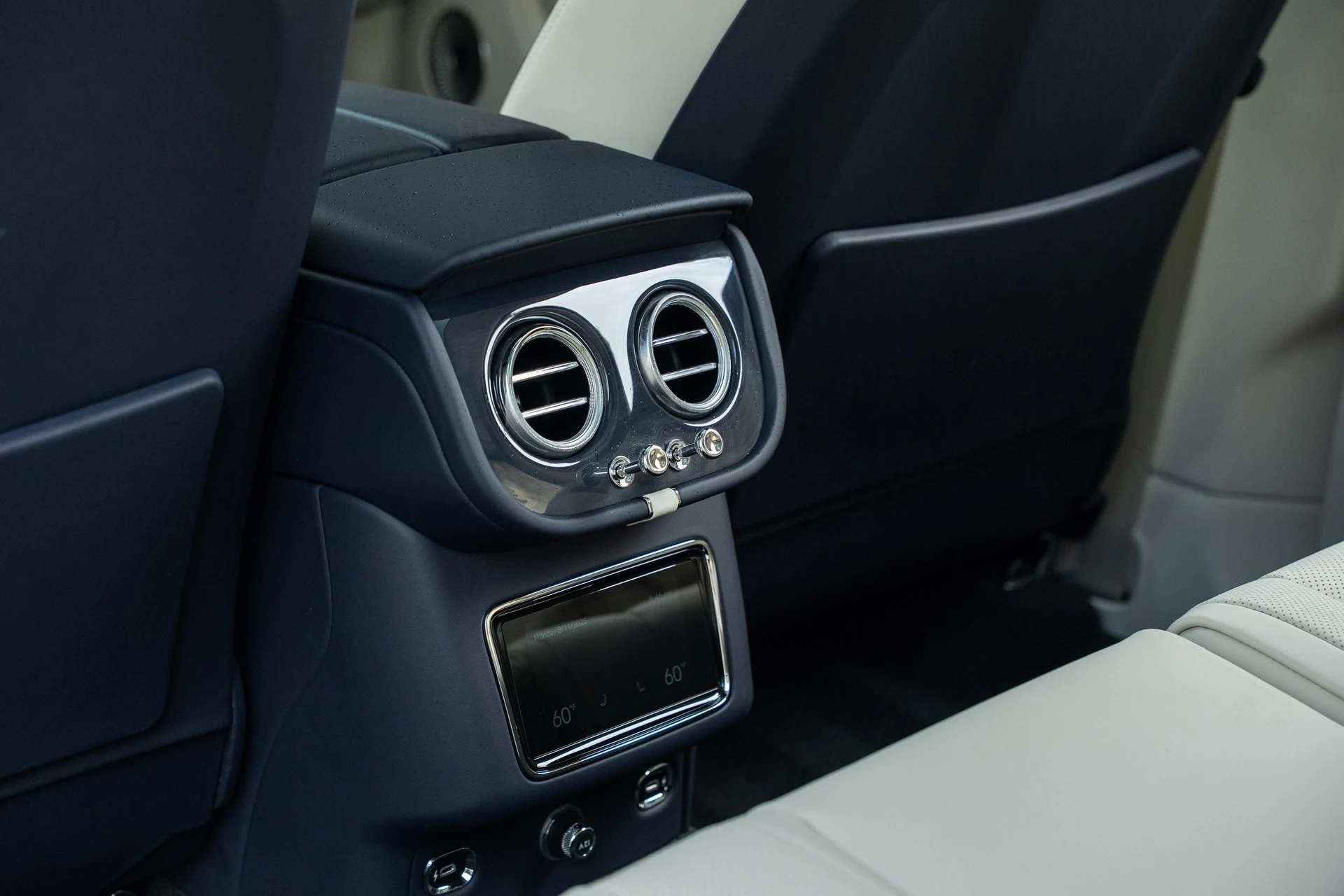 mph043_1687193882_442093803_689aca51b01227cfeeaaeeb7_2835b964e5