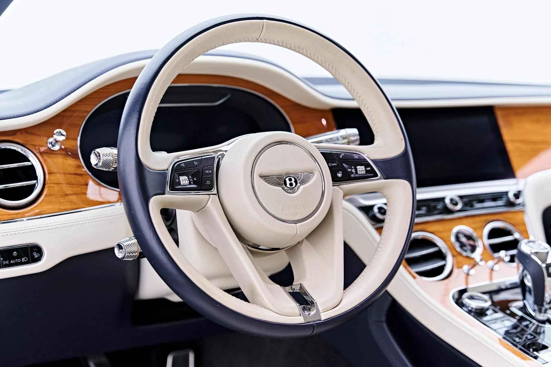 mph043_1692374013_Used_2020_Bentley_Continental_GT_V8_1784052041_edfd0ce285