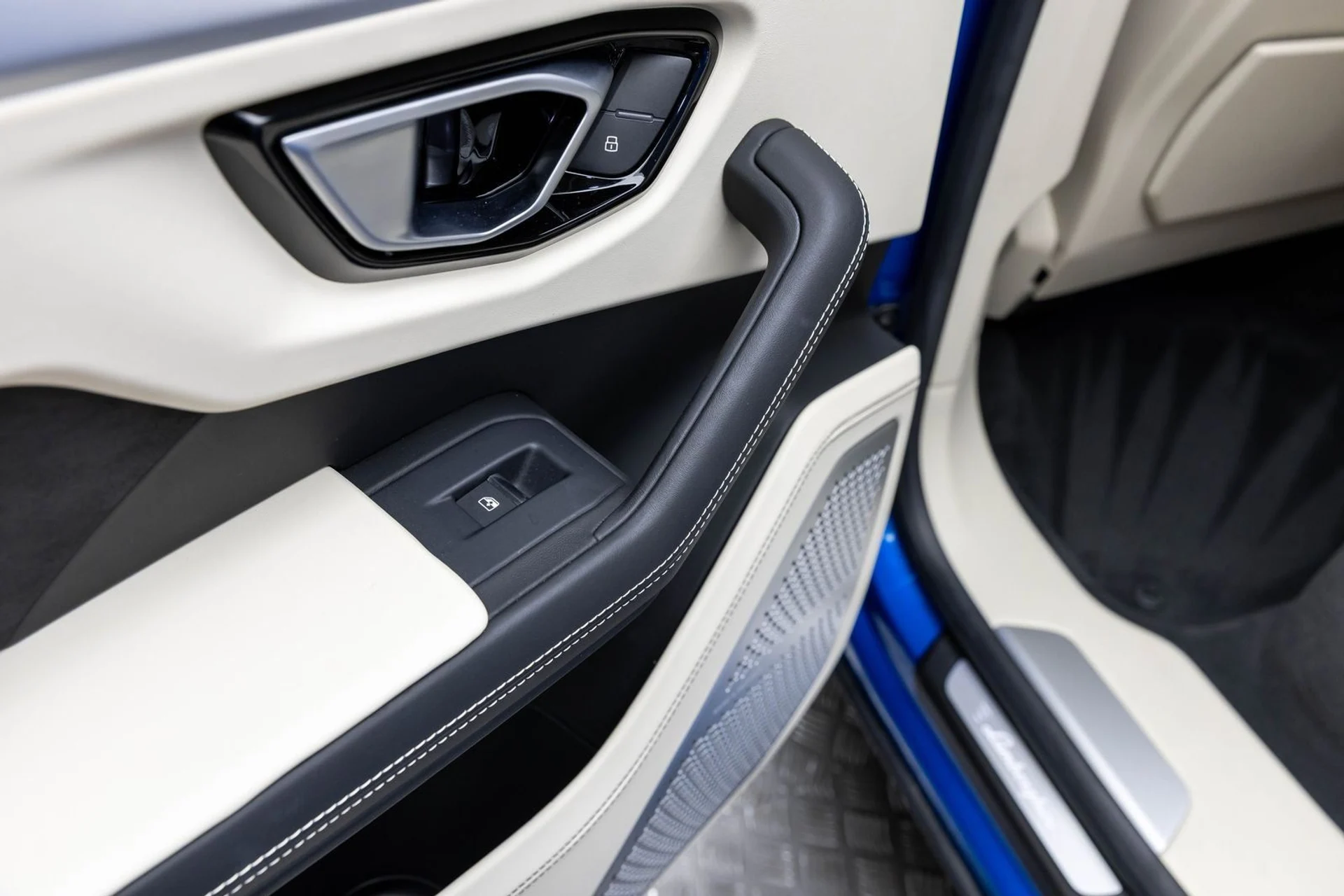 mph043_1695595548_44_d65ea43cca