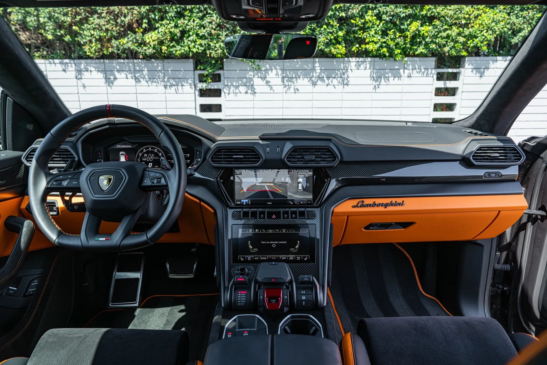 mph043_1698329345_Used_2024_Lamborghini_Urus_S_1755026193_53338f8f3c