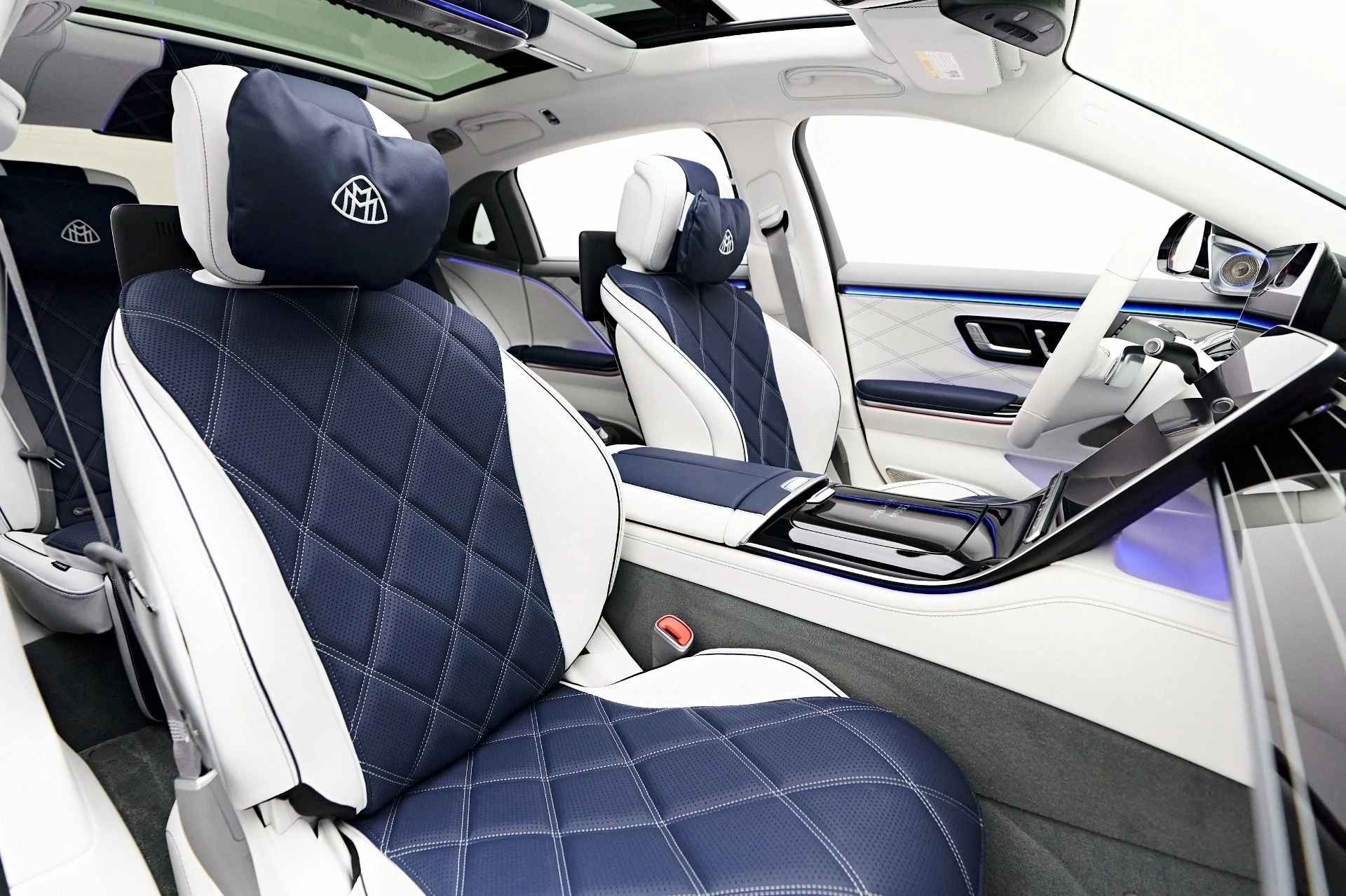 mph043_1725150367_Used_2024_Mercedes_Benz_S_Class_Maybach_S_680_1729209539_036622e6d6