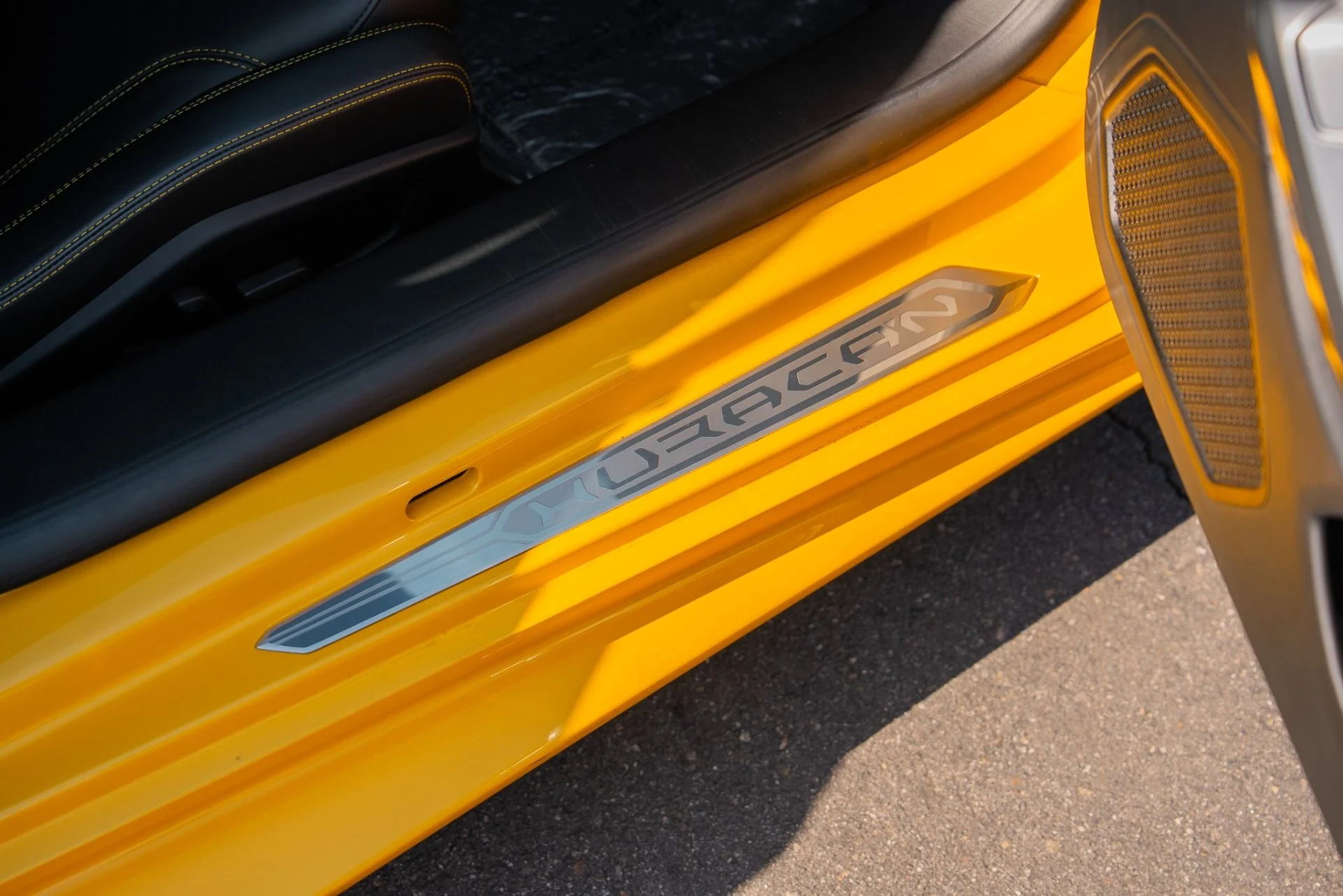 mph043_1726293877_Used_2018_Lamborghini_Huracan_LP_580_2_1762289029_22f909642c