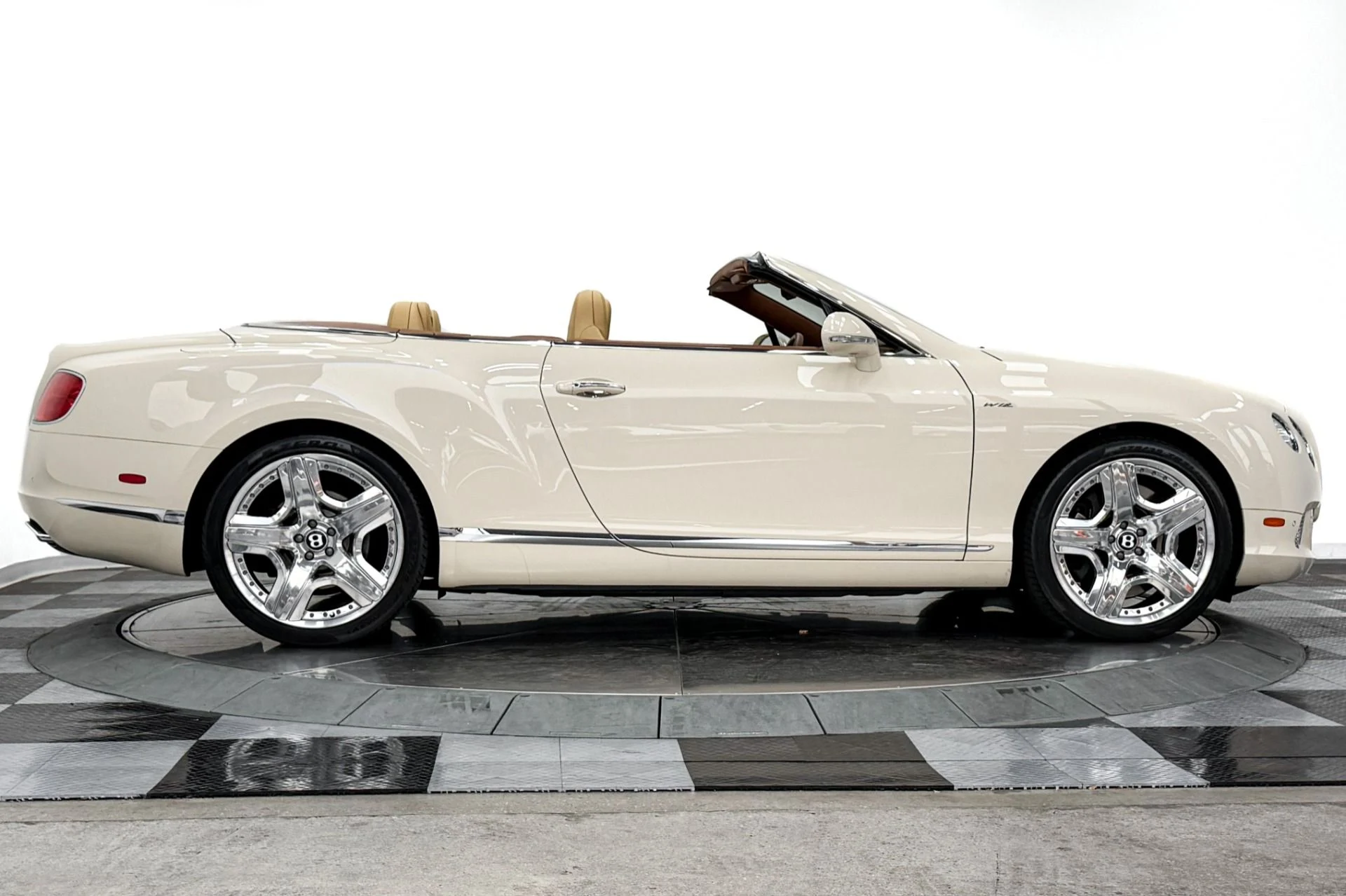 mph043_172711942_Used_2015_Bentley_Continental_GTC_W12_Mulliner_Driving_Specification_1785534875_034e492d51