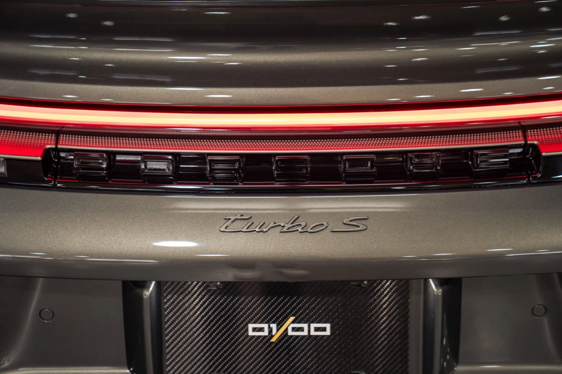 mph043_1734441229_Used_2026_Porsche_911_Turbo_S_Carbon_Interior_Exterior_Pack_1785948414_95f24324ff