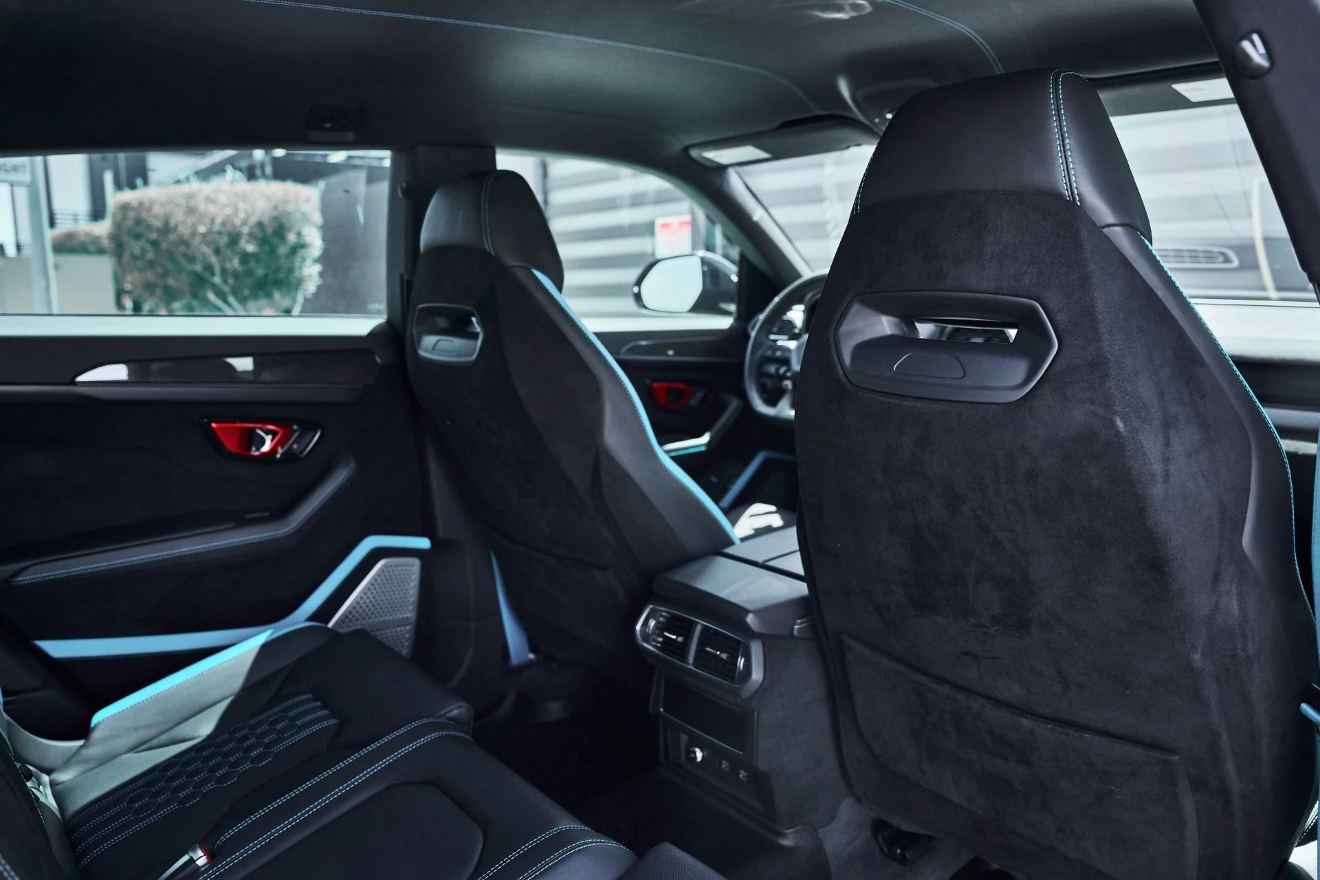mph043_1747422401_Used_2024_Lamborghini_Urus_Performante_1779865531_ac8b3ee174