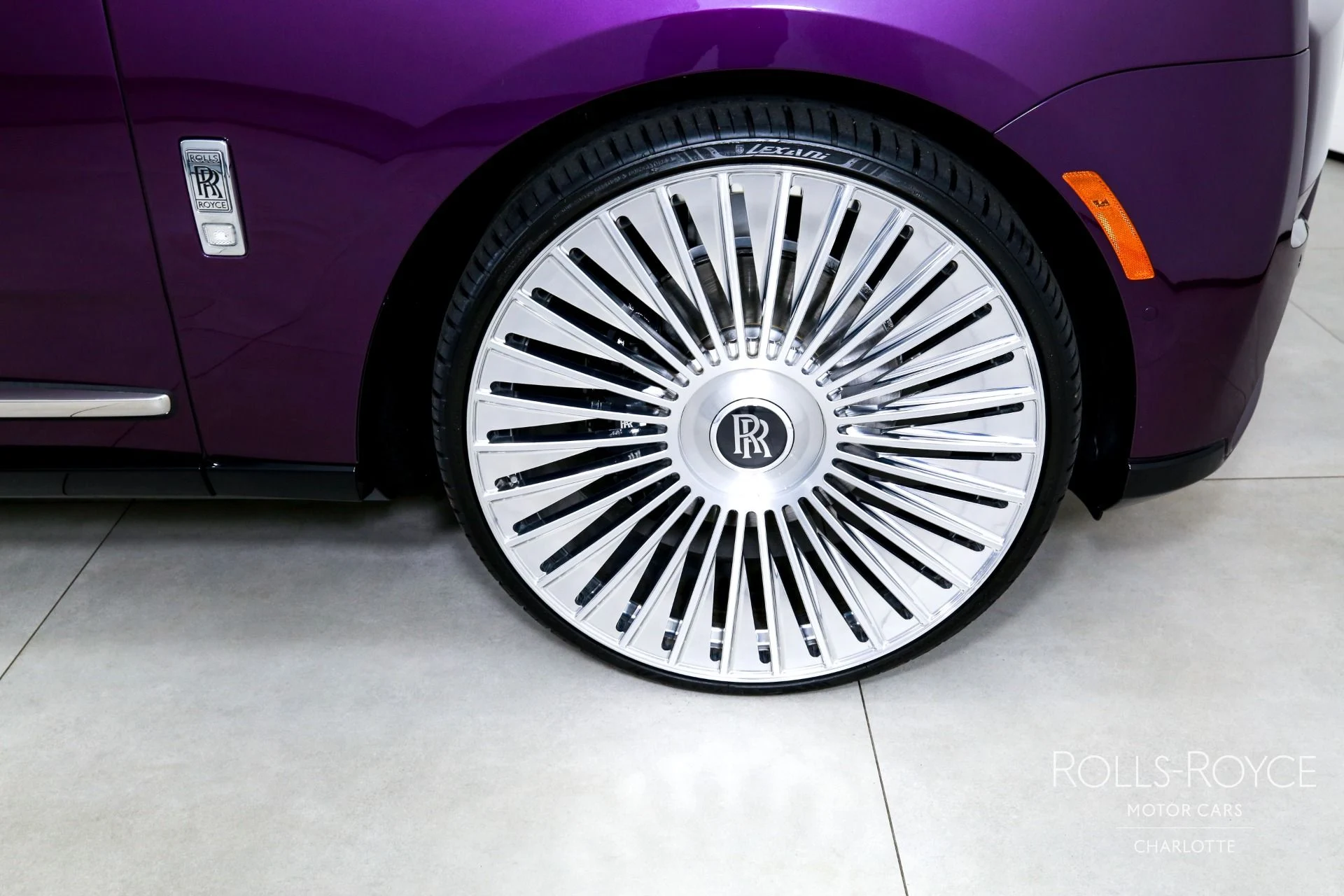 mph043_1749332094_Used_2025_Rolls_Royce_Cullinan_1751556897_7ea5f555f8