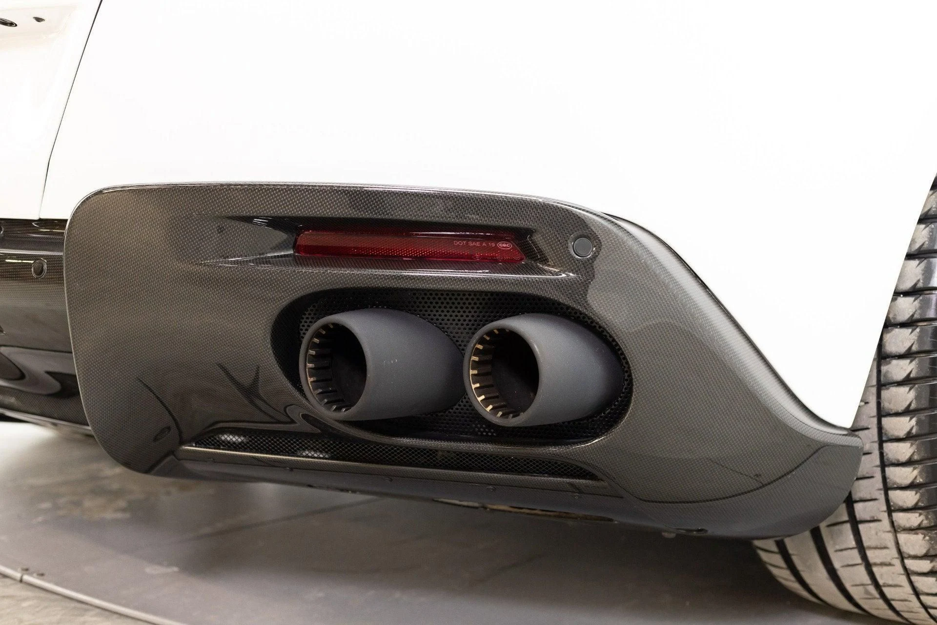 mph043_1759190607_Used_2024_Ferrari_Roma_1777368629_ba6a4c939c