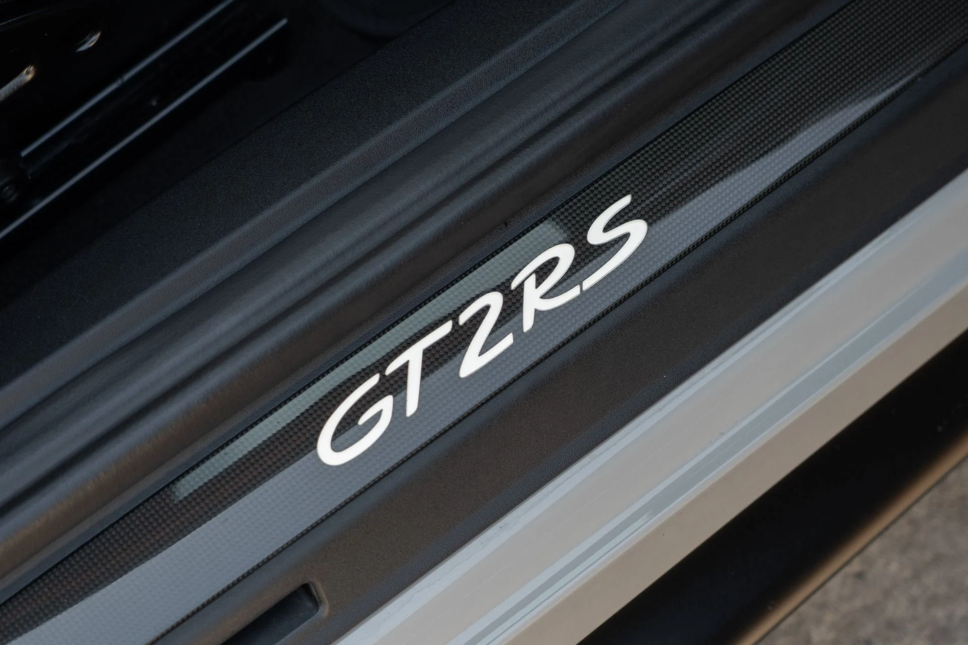 mph043_1774066222_Used_2018_Porsche_911_GT_2_RS_1755904886_dd0e4bb290