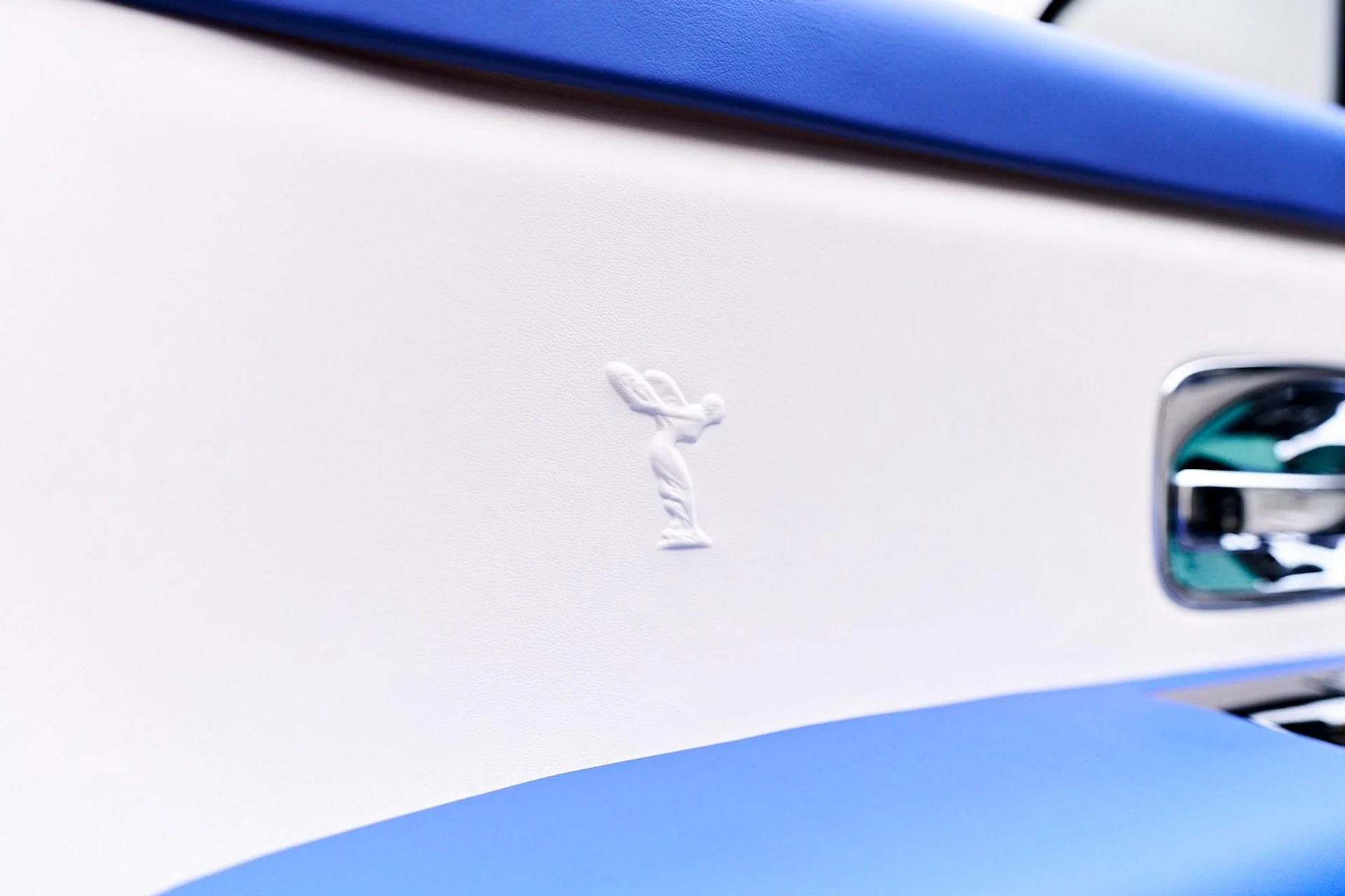 mph043_1776296093_Used_2023_Rolls_Royce_Cullinan_Base_1745954360_4f7c959c2d