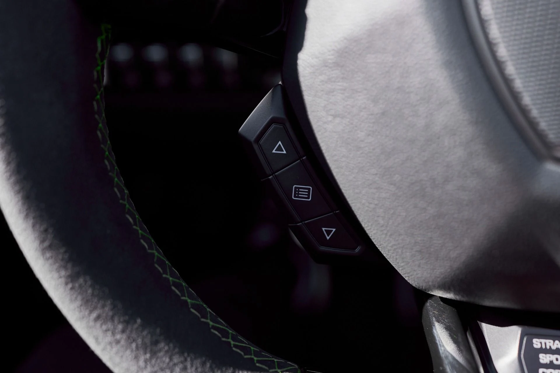 mph043_1787458111_Used_2019_Lamborghini_Huracan_Performante_Spyder_1764058315_86bbc7e668