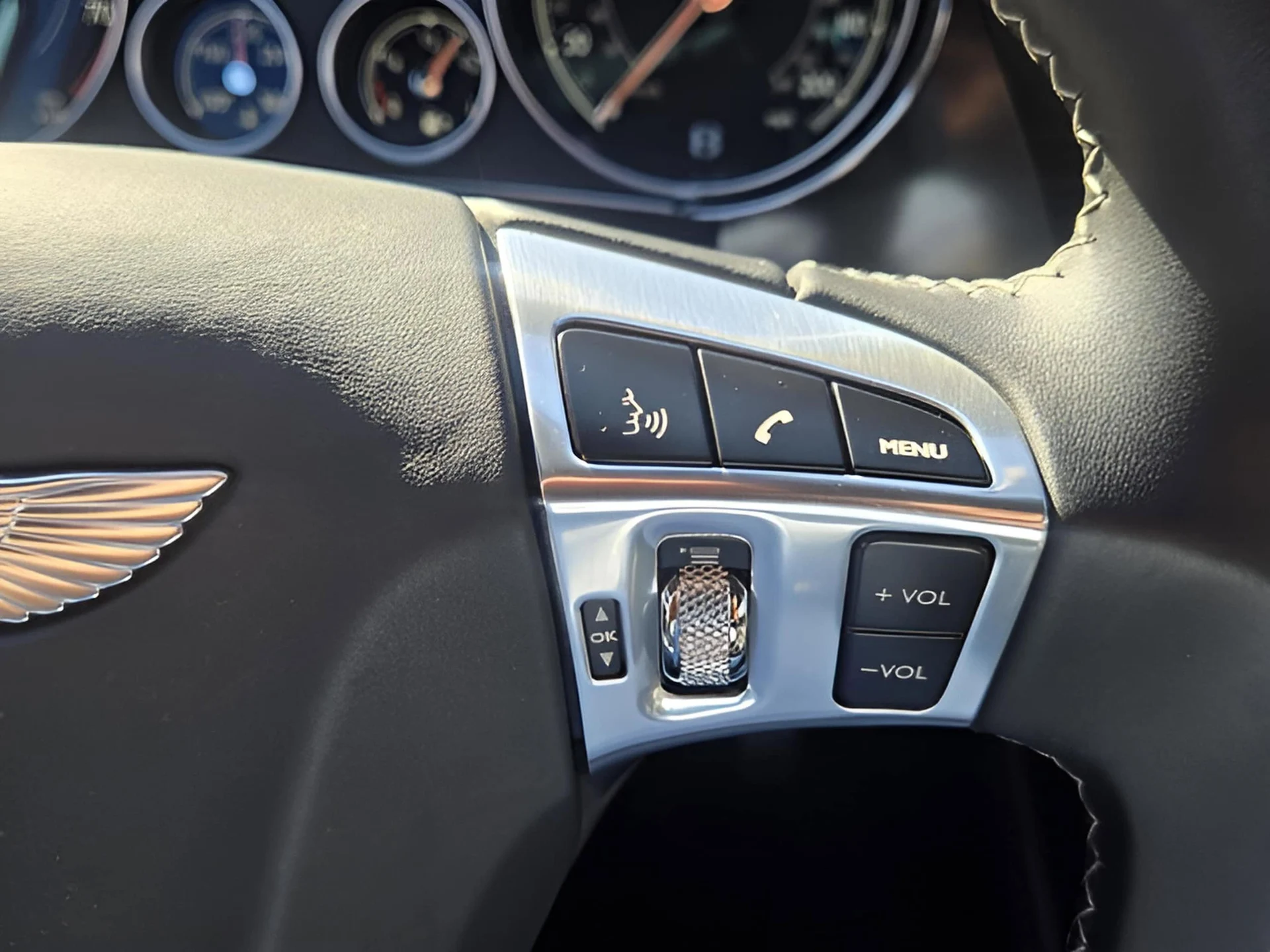 mph043_1814608719_c0ae4f42a376c547bd69360686e1c7e2x_6be5219ae7