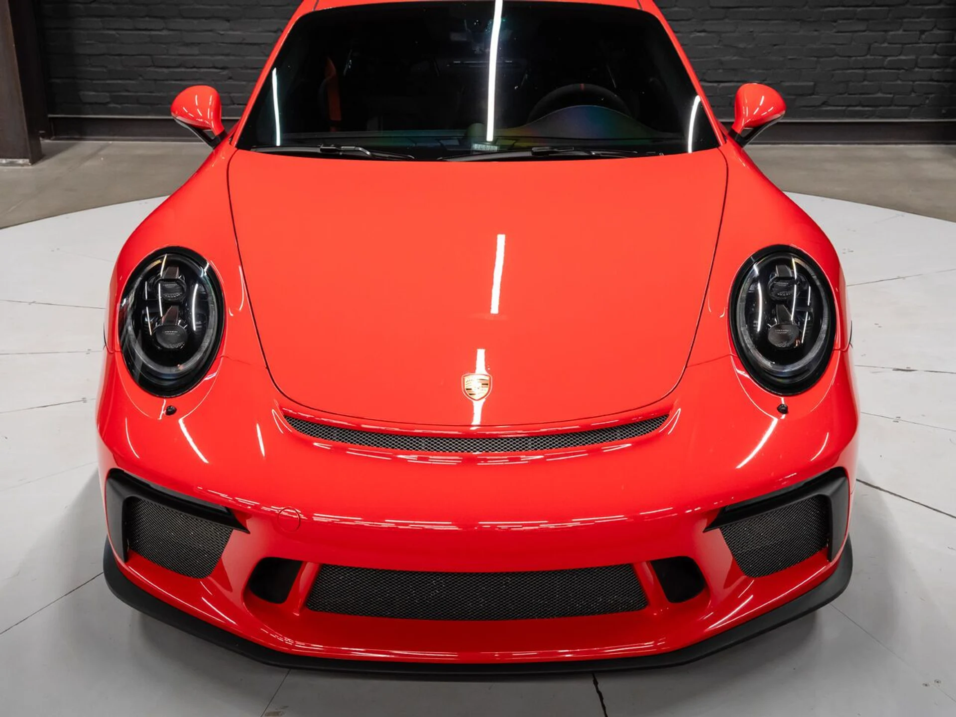 mph043_1821933013_porsche_911_2018_90c884481c