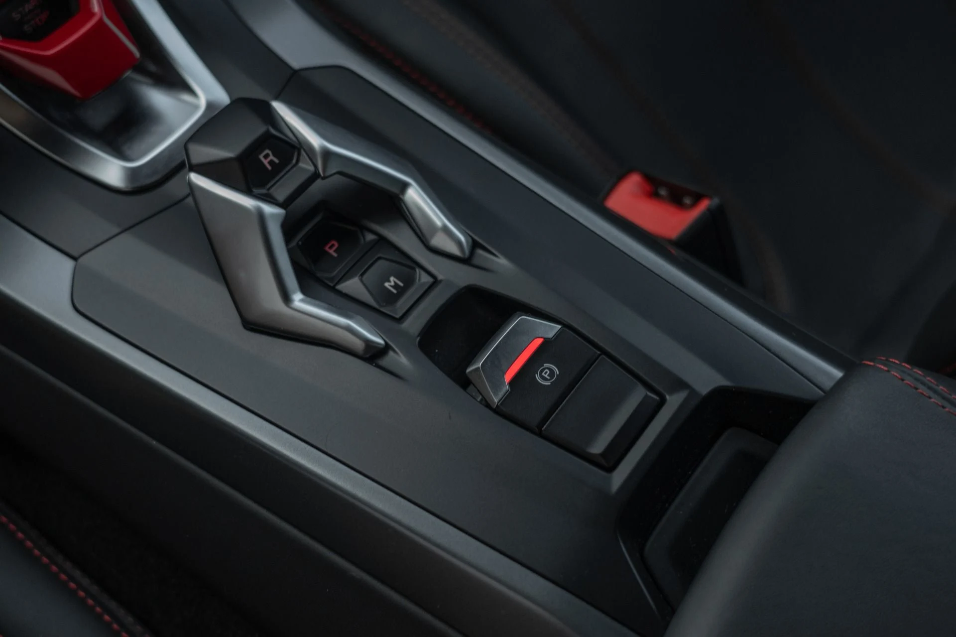 mph043_1836670487_Used_2015_Lamborghini_Huracan_LP_610_4_1761343879_6283ea3ecb