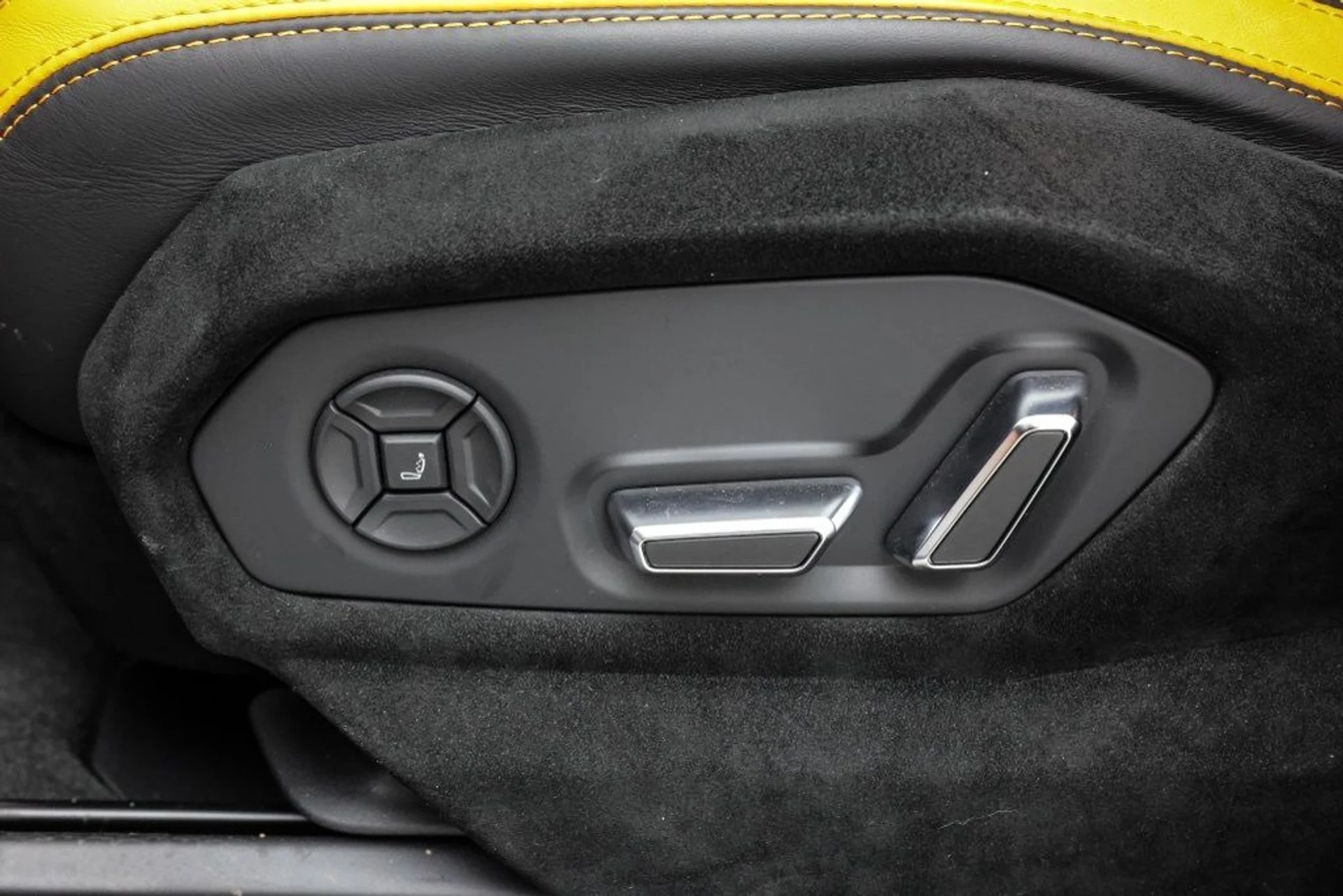 mph043_1850394120_rka7kugdwg61f9x94u0d1ncce6vm_dc42c83776