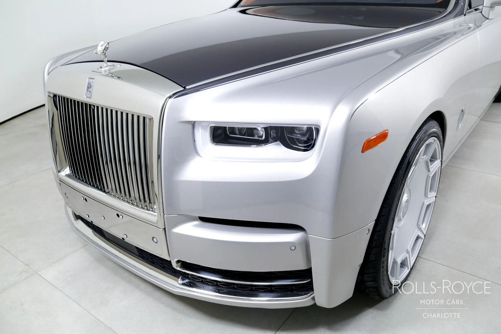 mph043_185245867_Used_2018_Rolls_Royce_Phantom_1739560958_2f524f2fc6