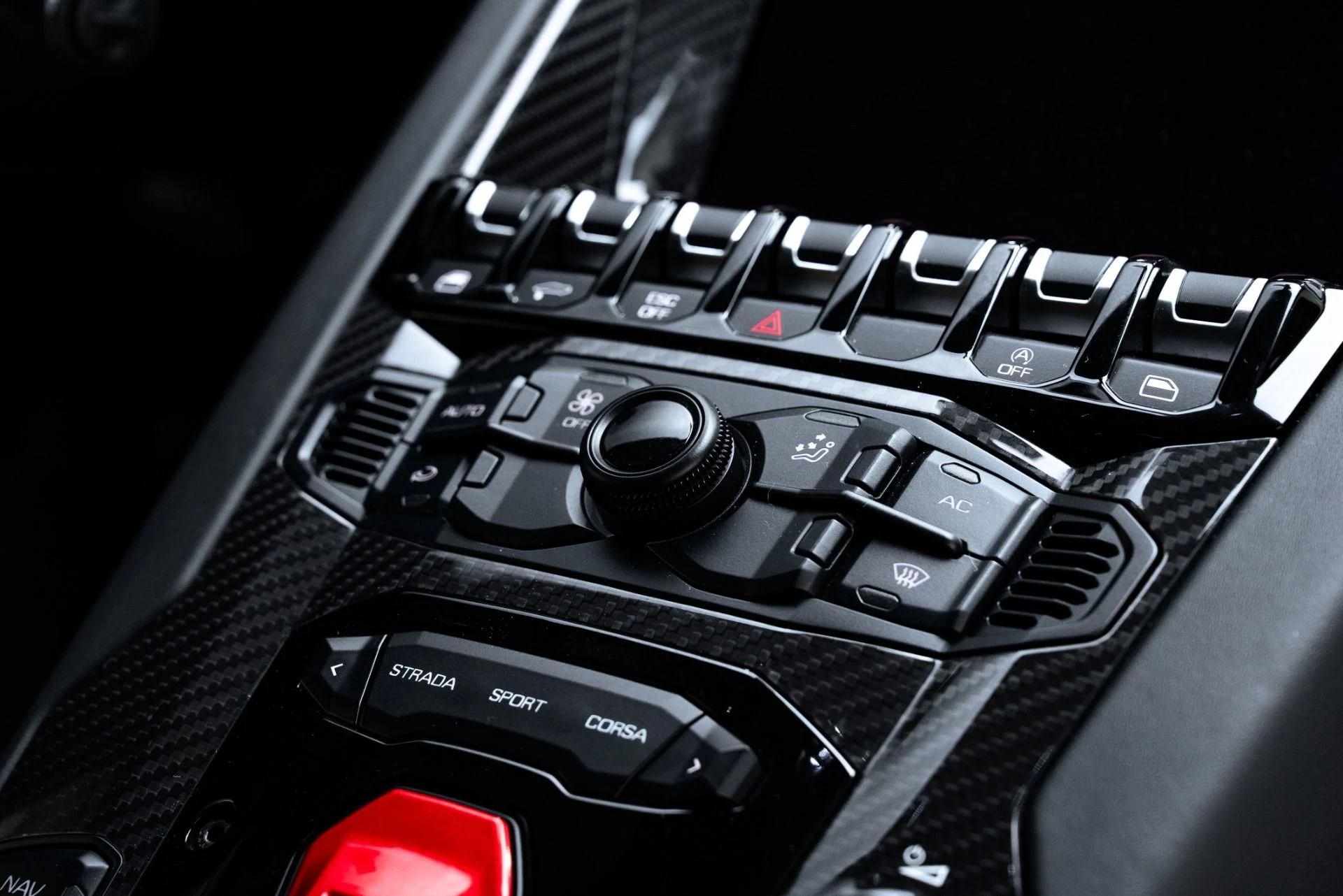 mph043_1892045186_Used_2016_Lamborghini_Aventador_SV_1775078140_40b549b49d