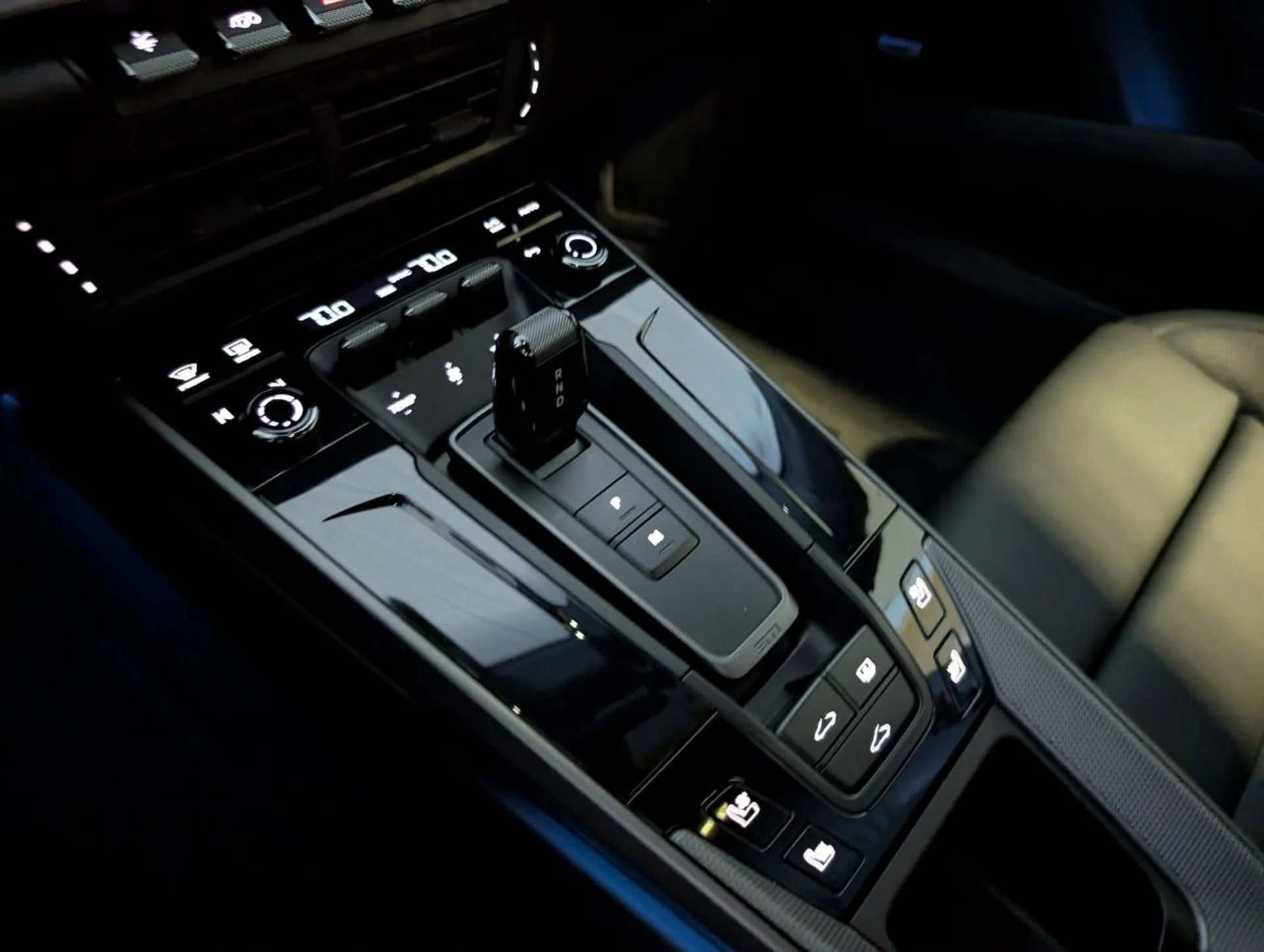 mph043_1940707832_dae88936317e0214ab5b198a0f6d9ee9x_675bd4a4e0