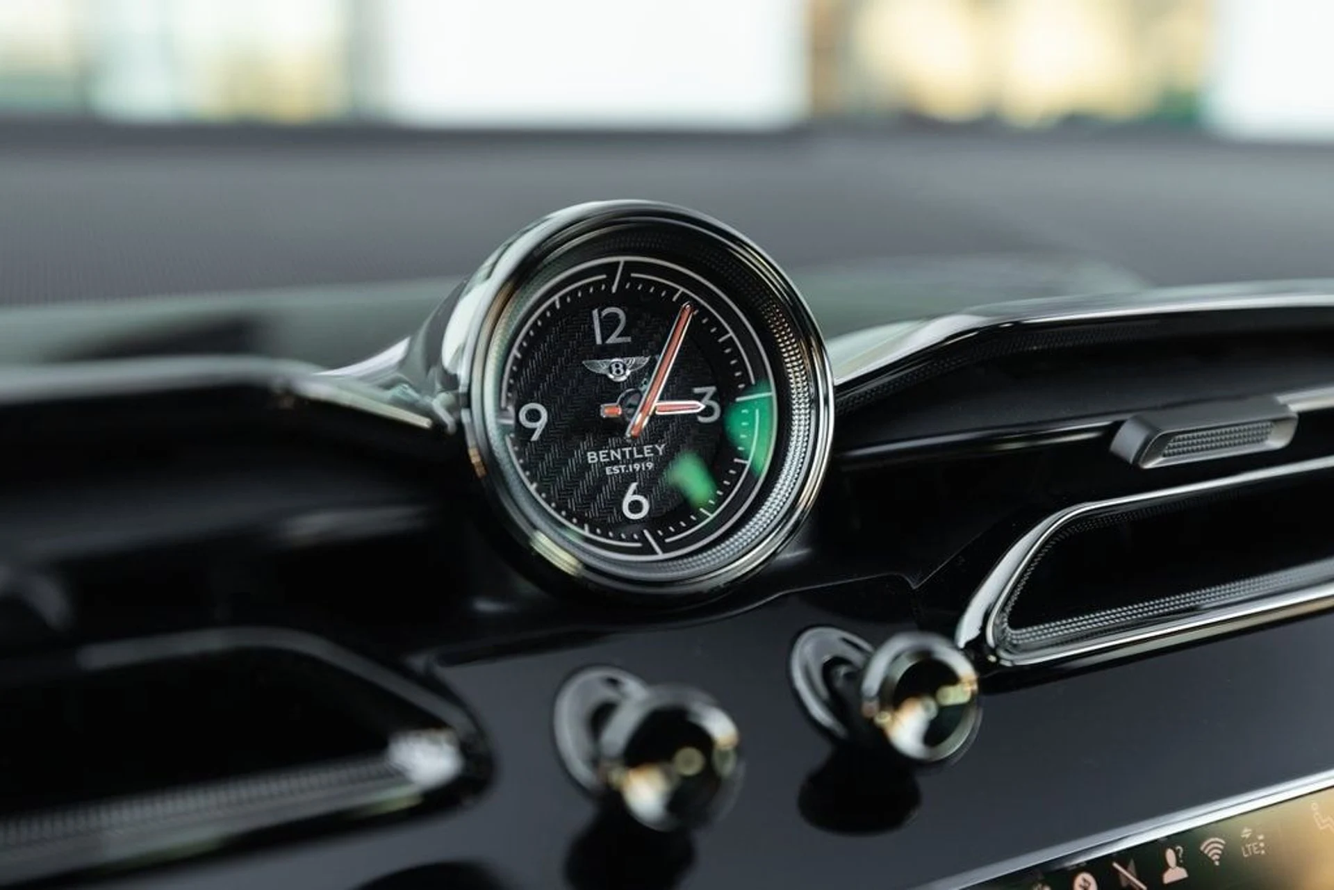 mph043_1966613379_0b1f5ee8d4ec6ce7764b581fcd18f10dx_4f66cc6d1c