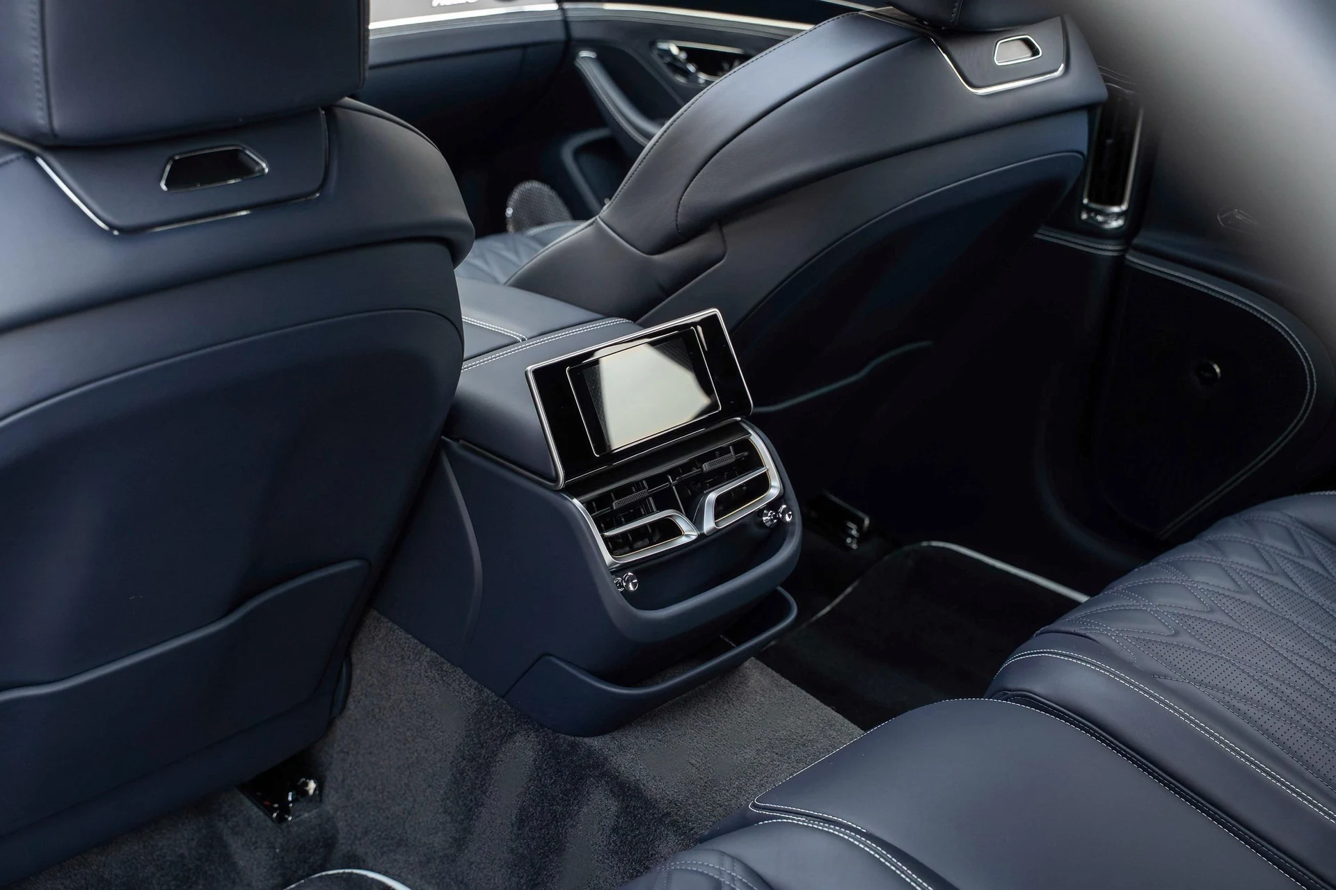 mph043_1979875588_489302489_697e349f850c12f384273100_5b0bdd906d