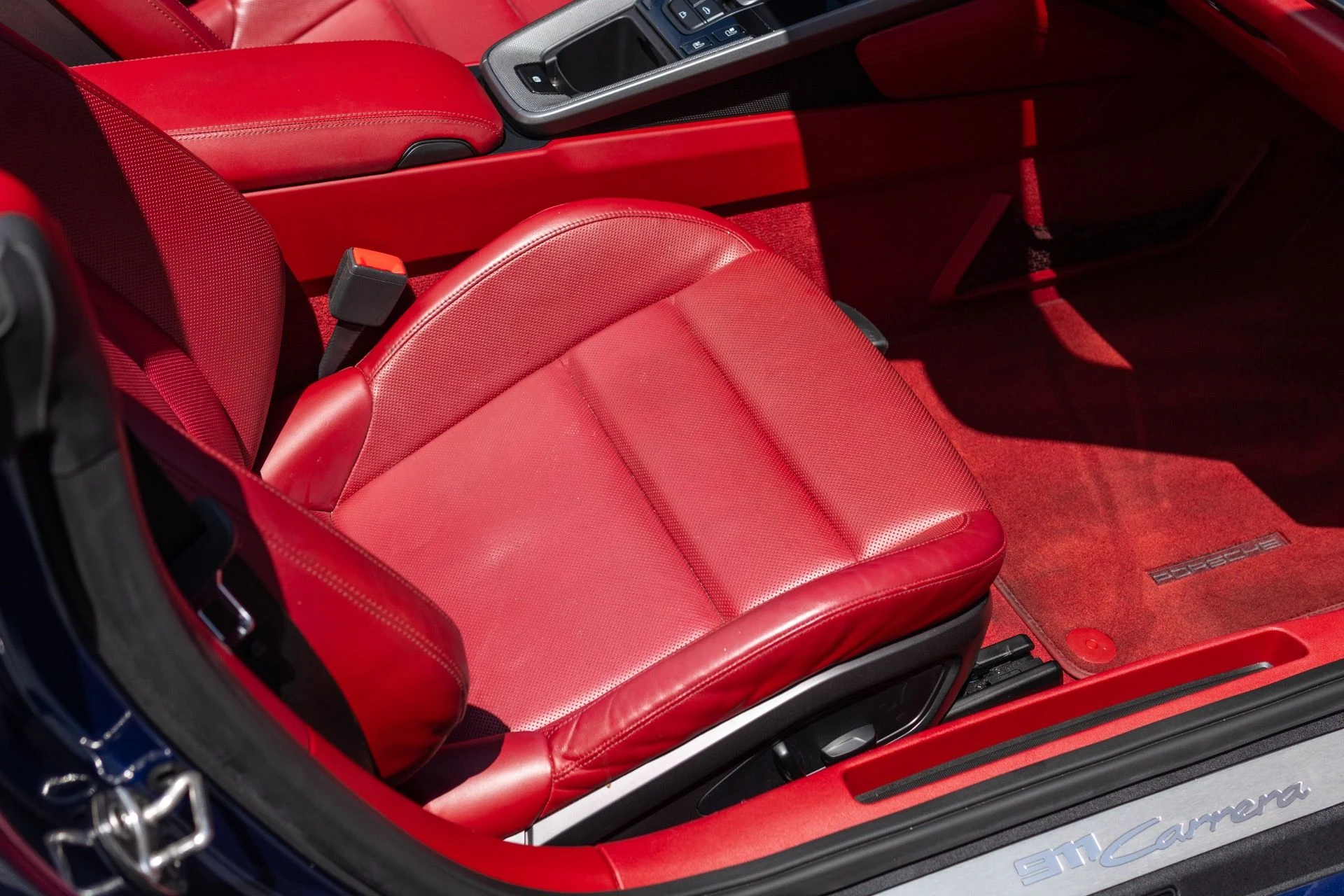 mph043_1990449818_Used_2021_Porsche_911_Carrera_1775497070_149d5b9571